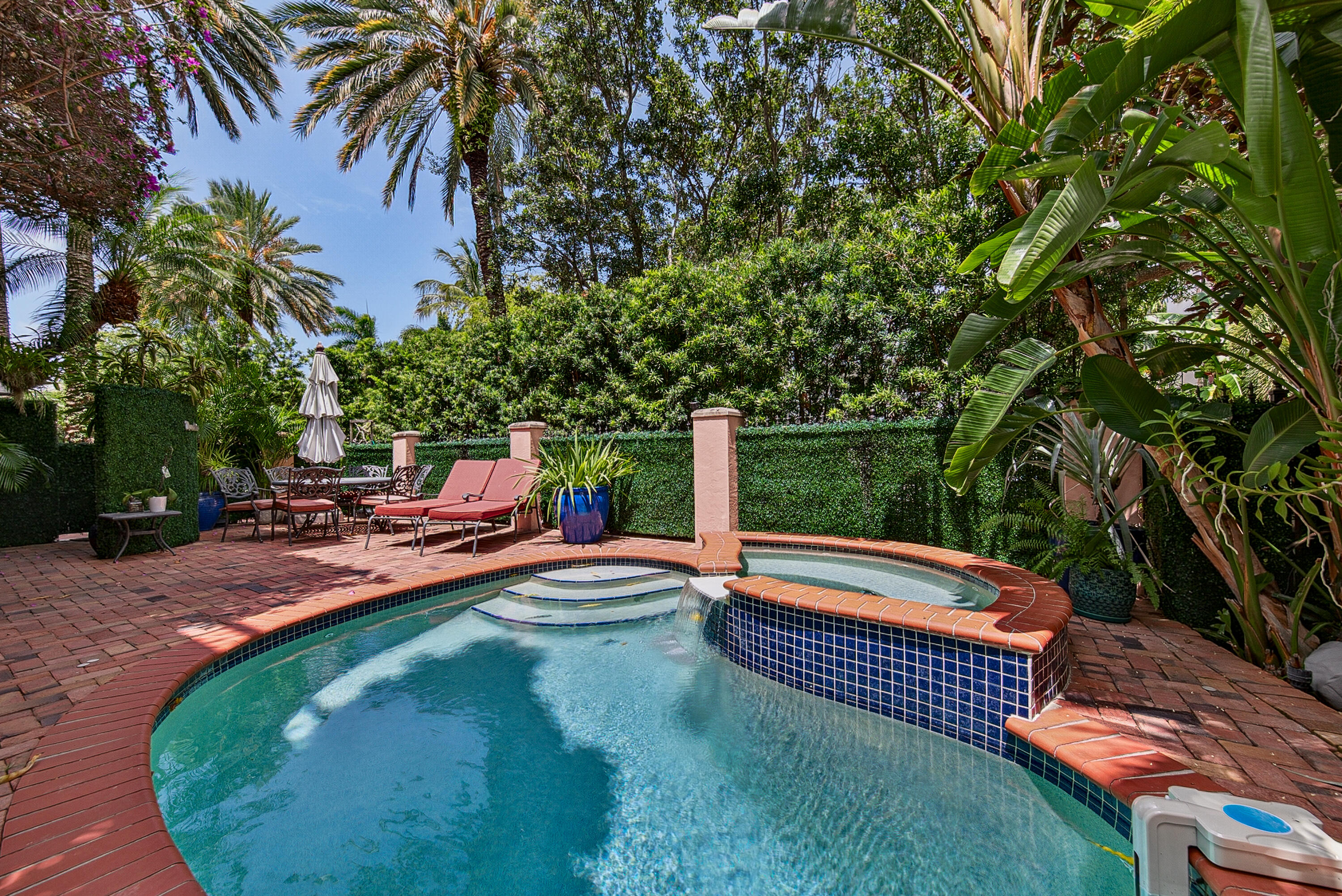 31 SE 10th, Fort Lauderdale FL 33301
