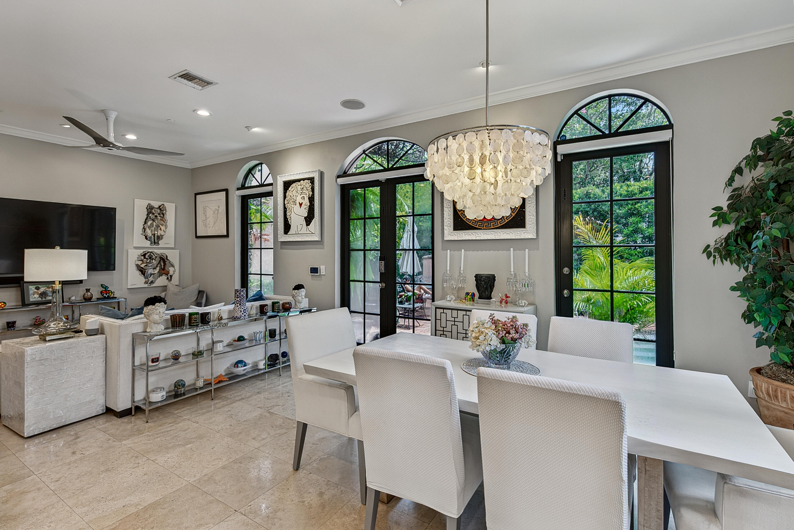 31 SE 10th, Fort Lauderdale FL 33301