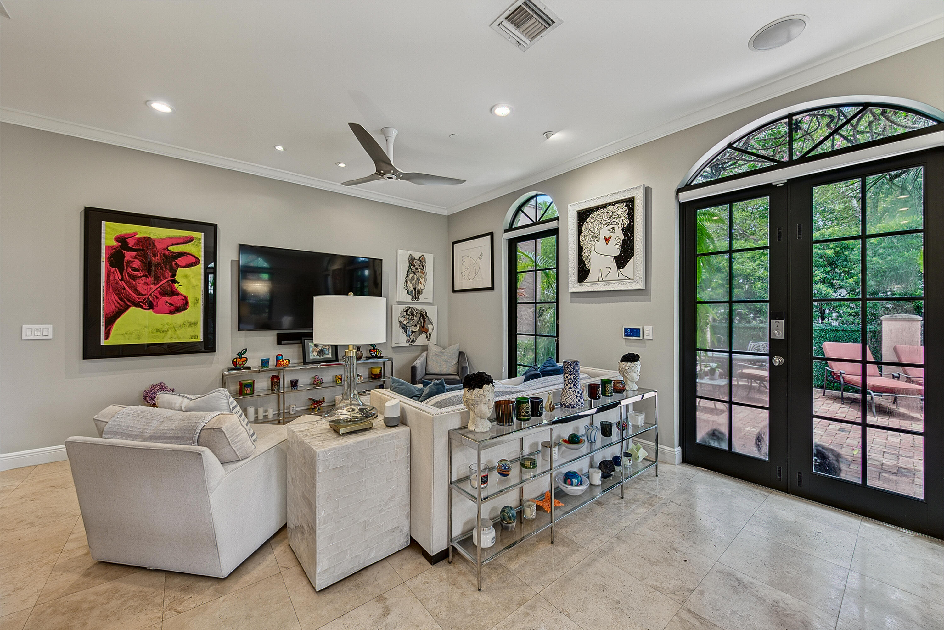 31 SE 10th, Fort Lauderdale FL 33301