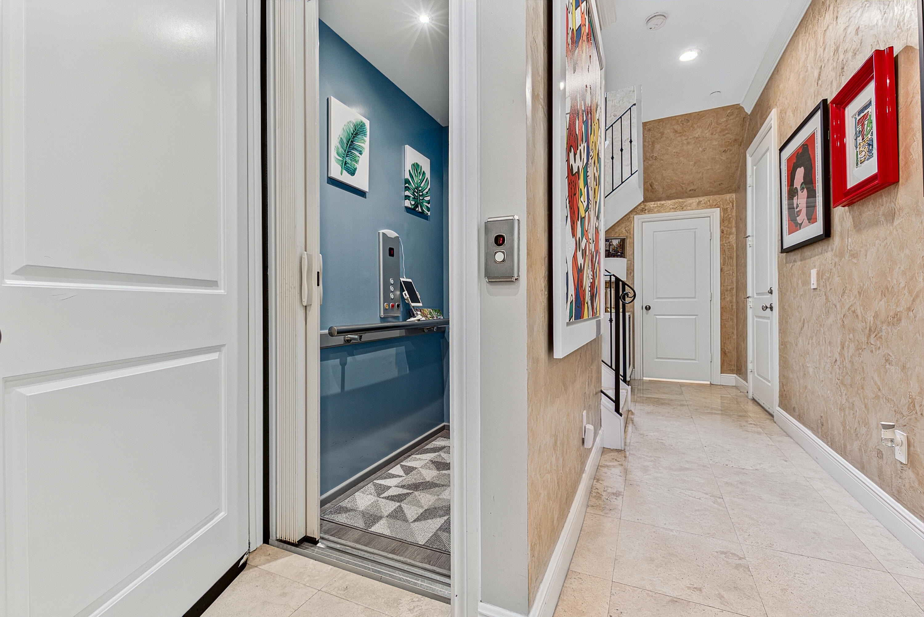 31 SE 10th, Fort Lauderdale FL 33301