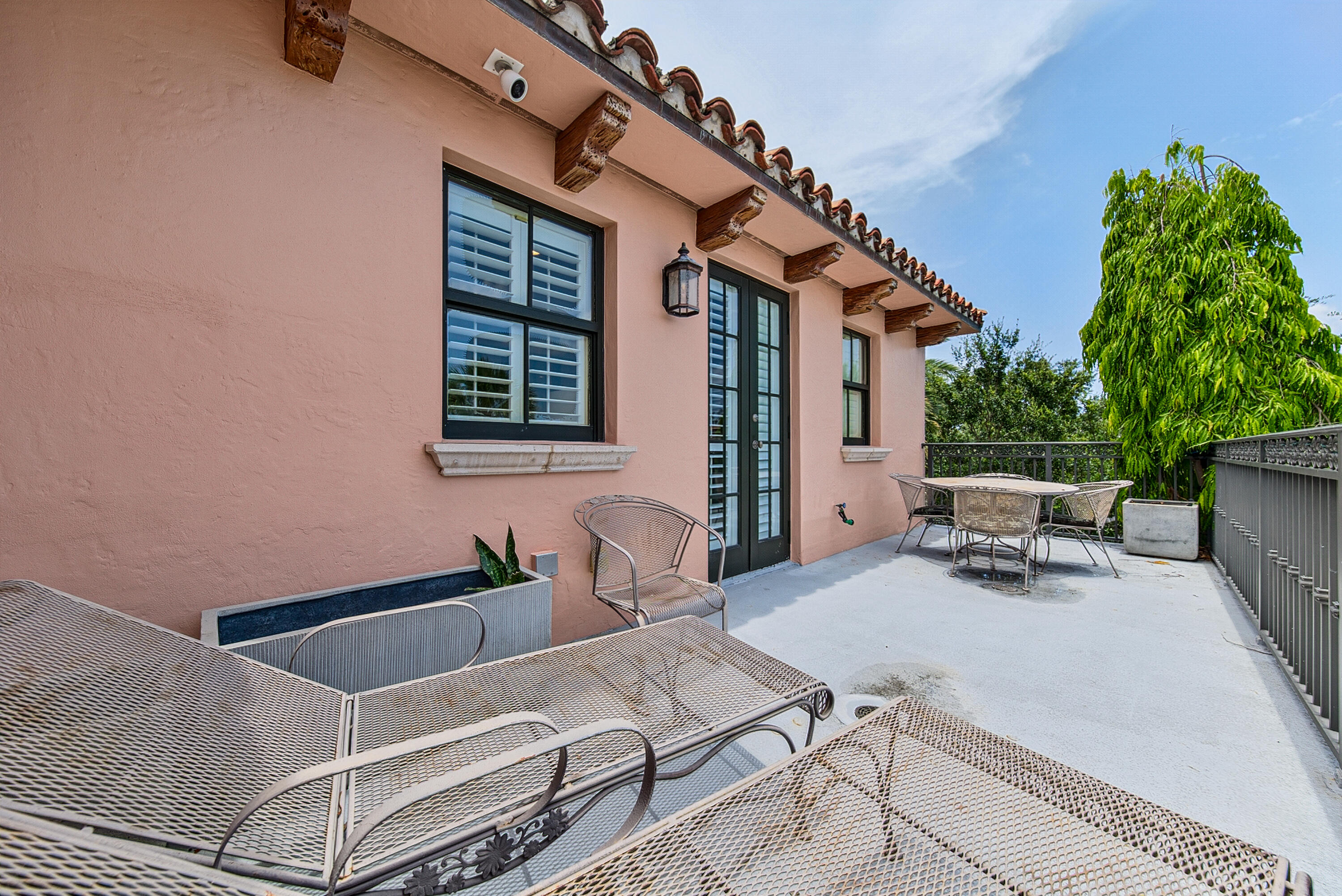 31 SE 10th, Fort Lauderdale FL 33301