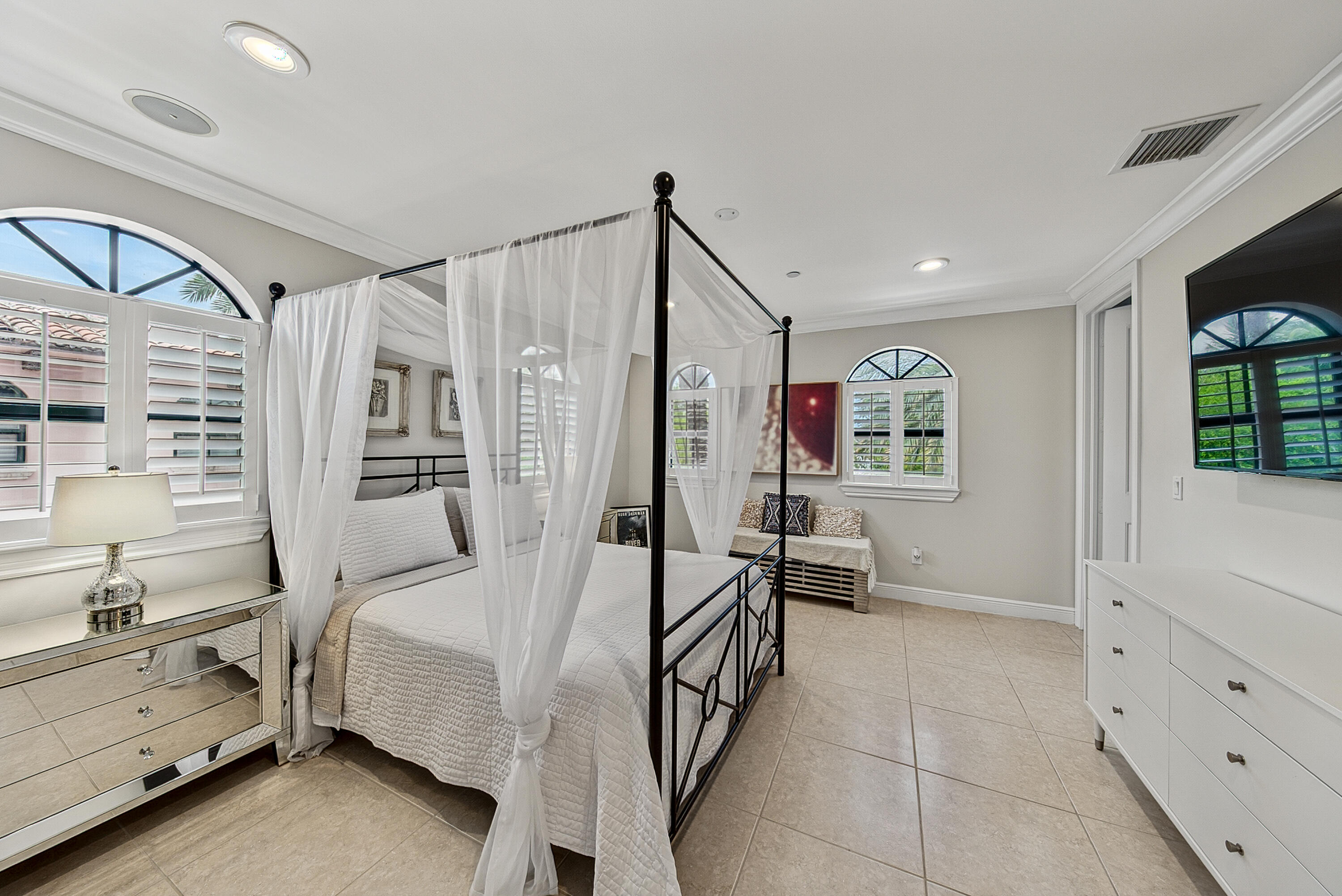 31 SE 10th, Fort Lauderdale FL 33301
