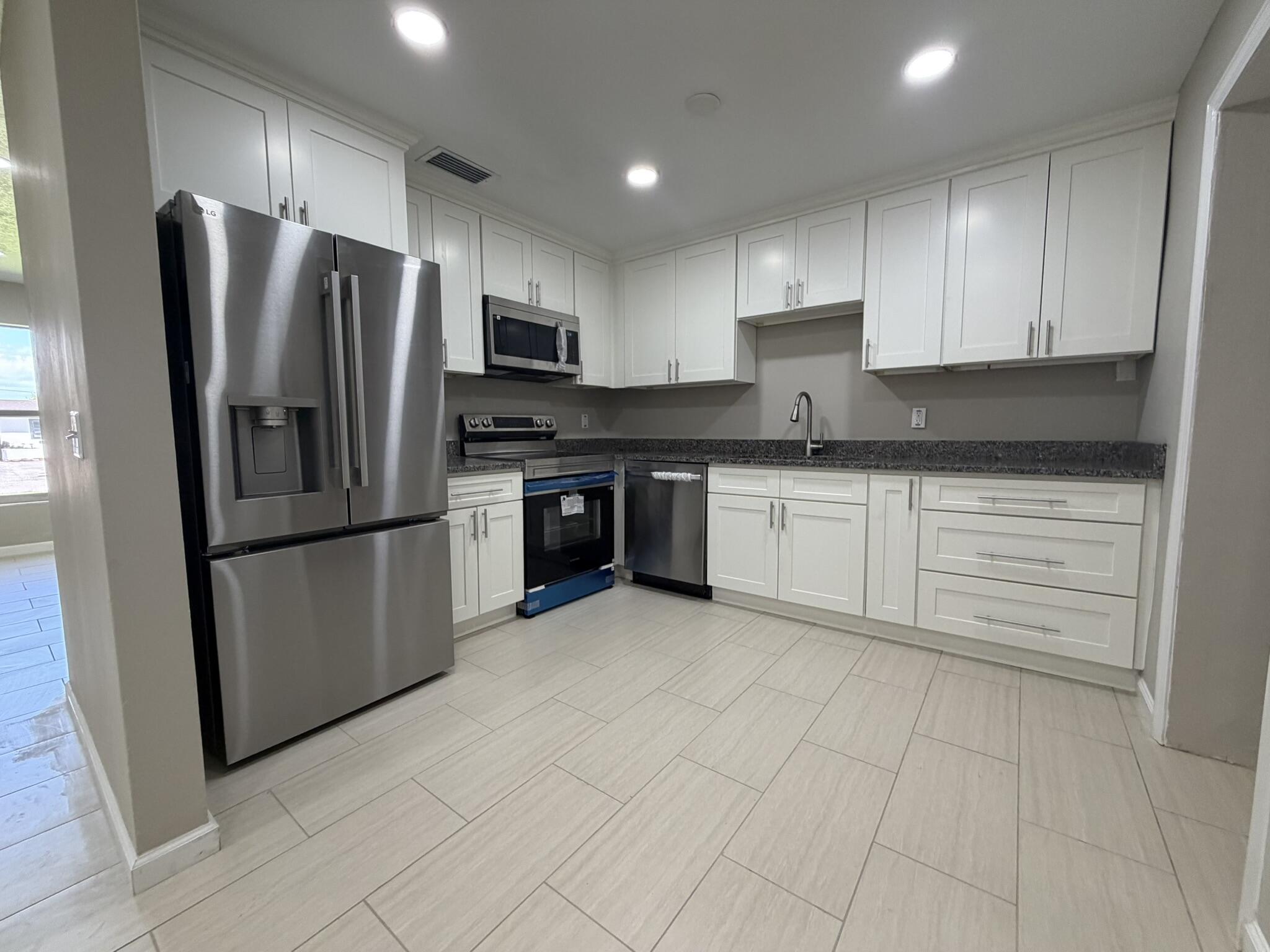 148 SE 6th, Belle Glade FL 33430