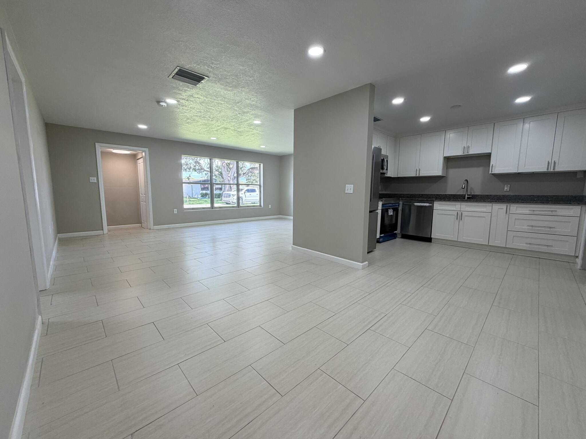 148 SE 6th, Belle Glade FL 33430