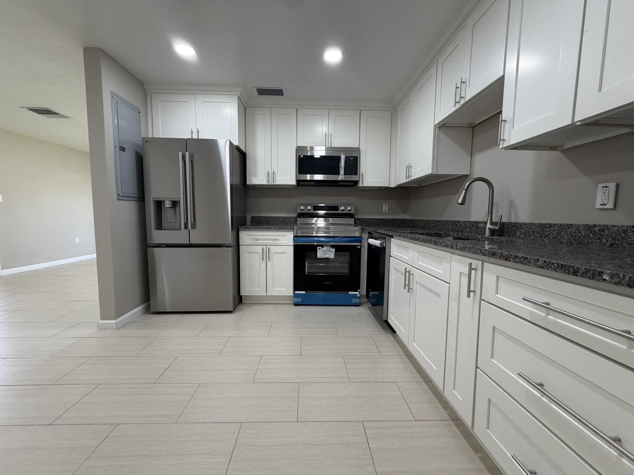 148 SE 6th, Belle Glade FL 33430