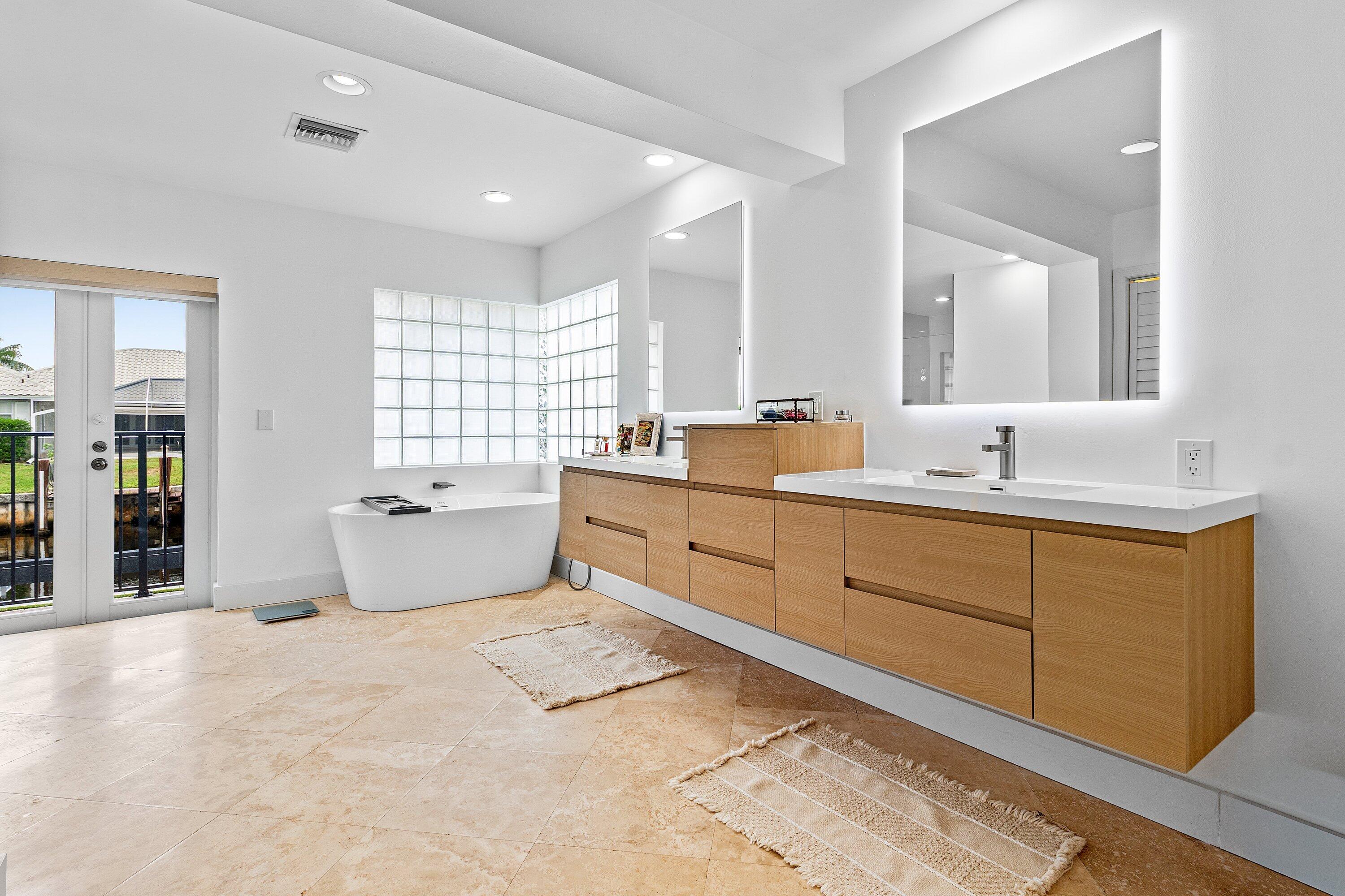 1332 SW Tamarind, Boca Raton FL 33486