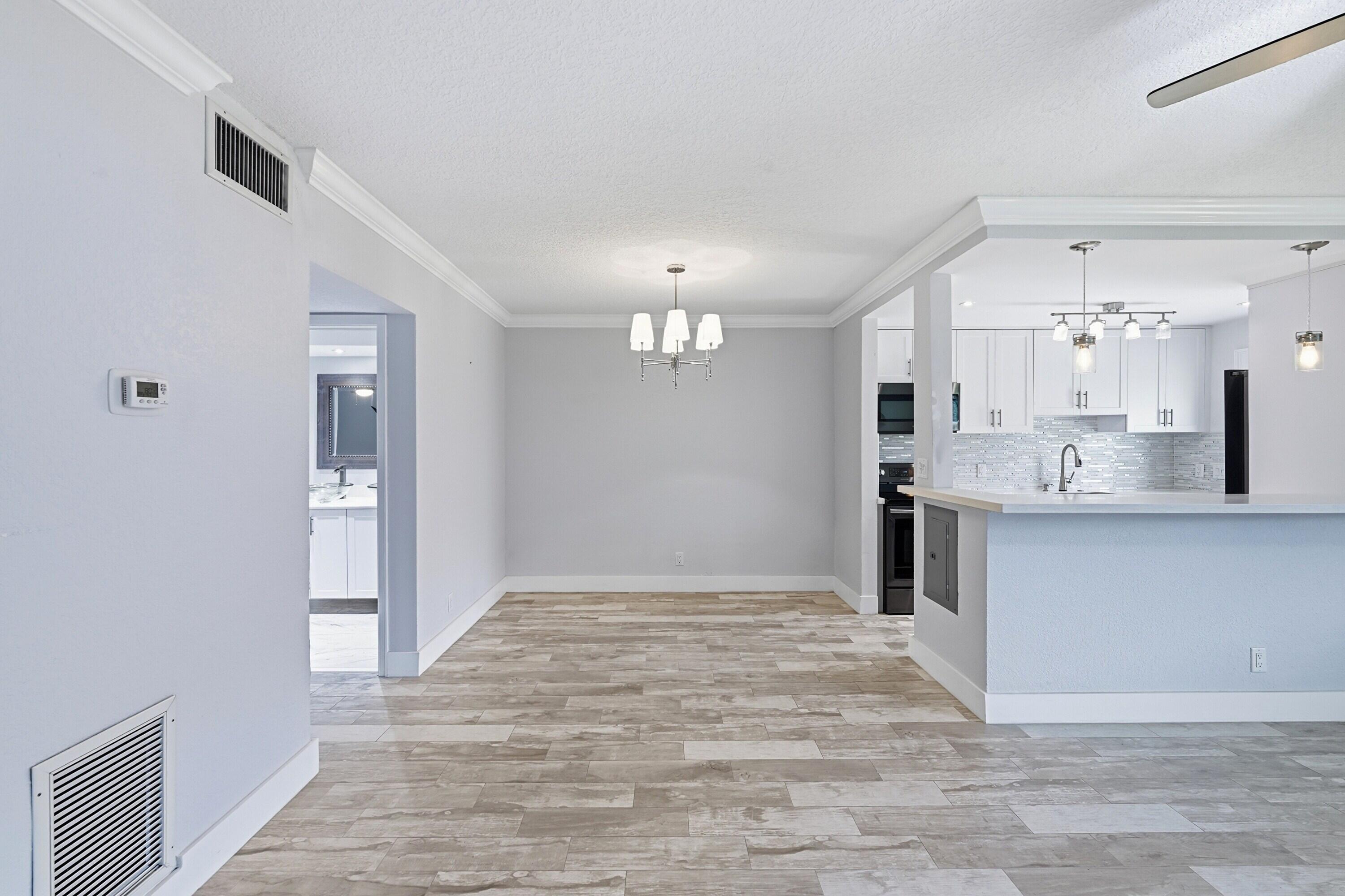 2110 NE 42nd #2b, Lighthouse Point FL 33064