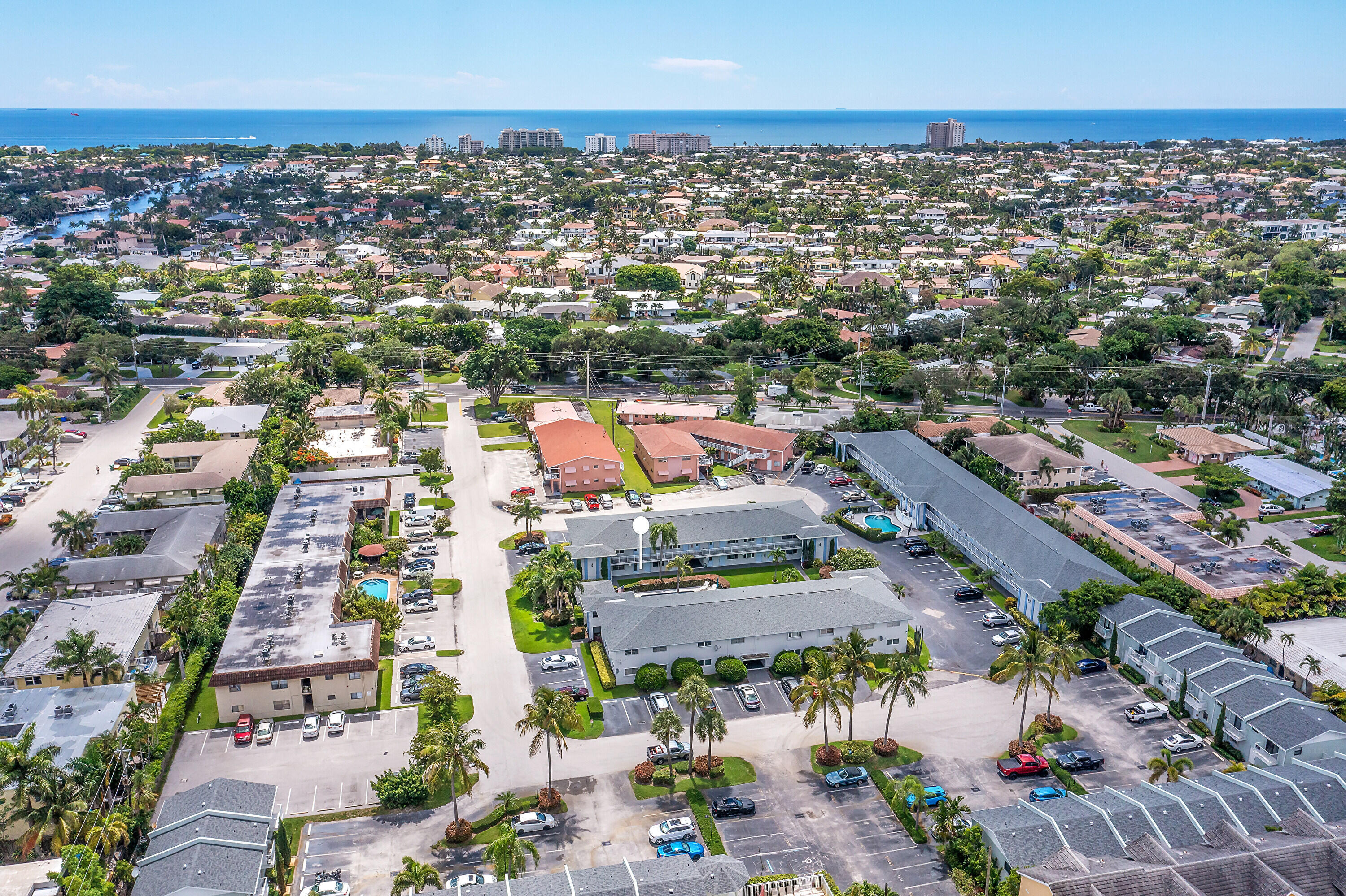 2110 NE 42nd #2b, Lighthouse Point FL 33064