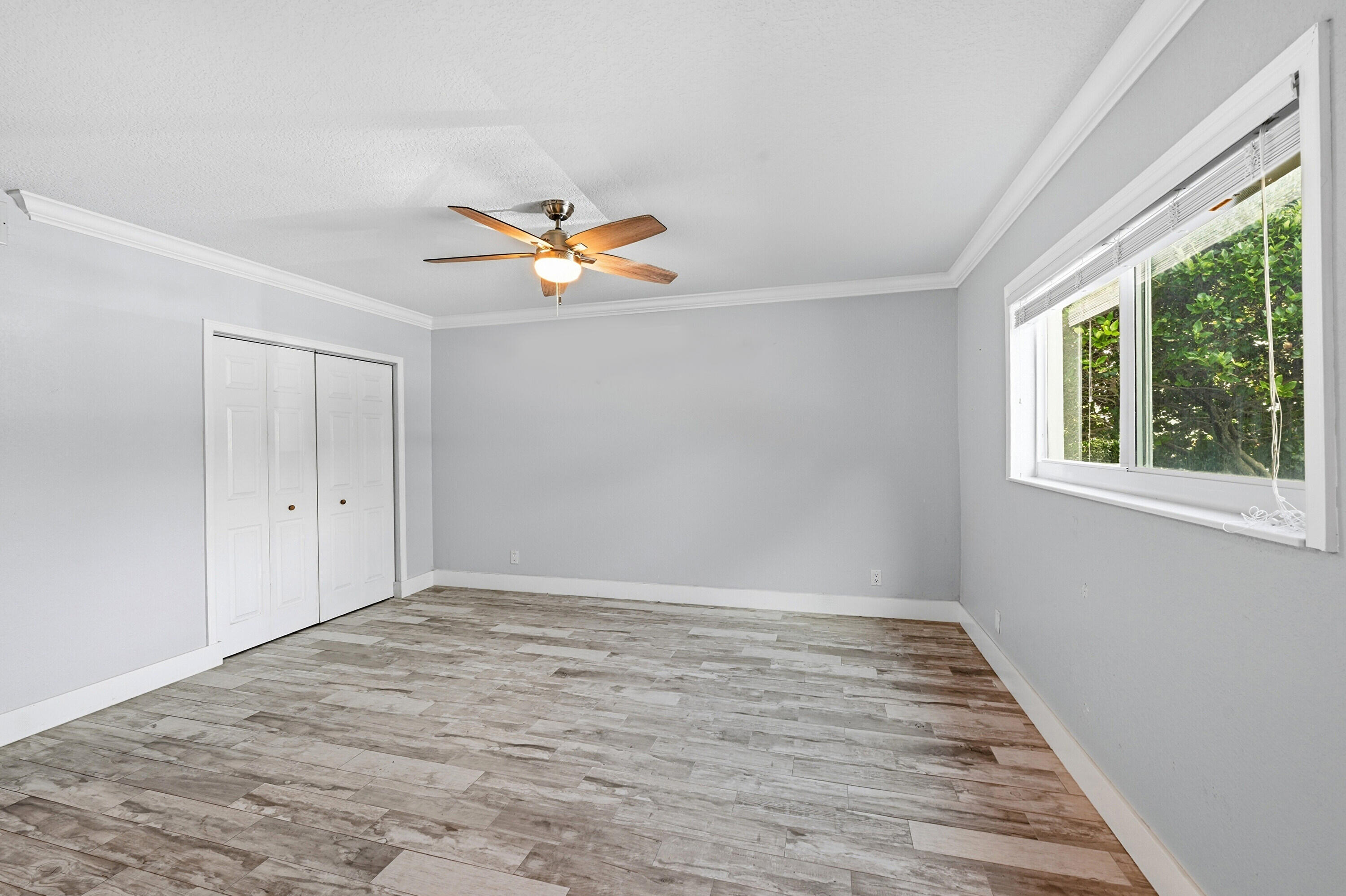 2110 NE 42nd #2b, Lighthouse Point FL 33064