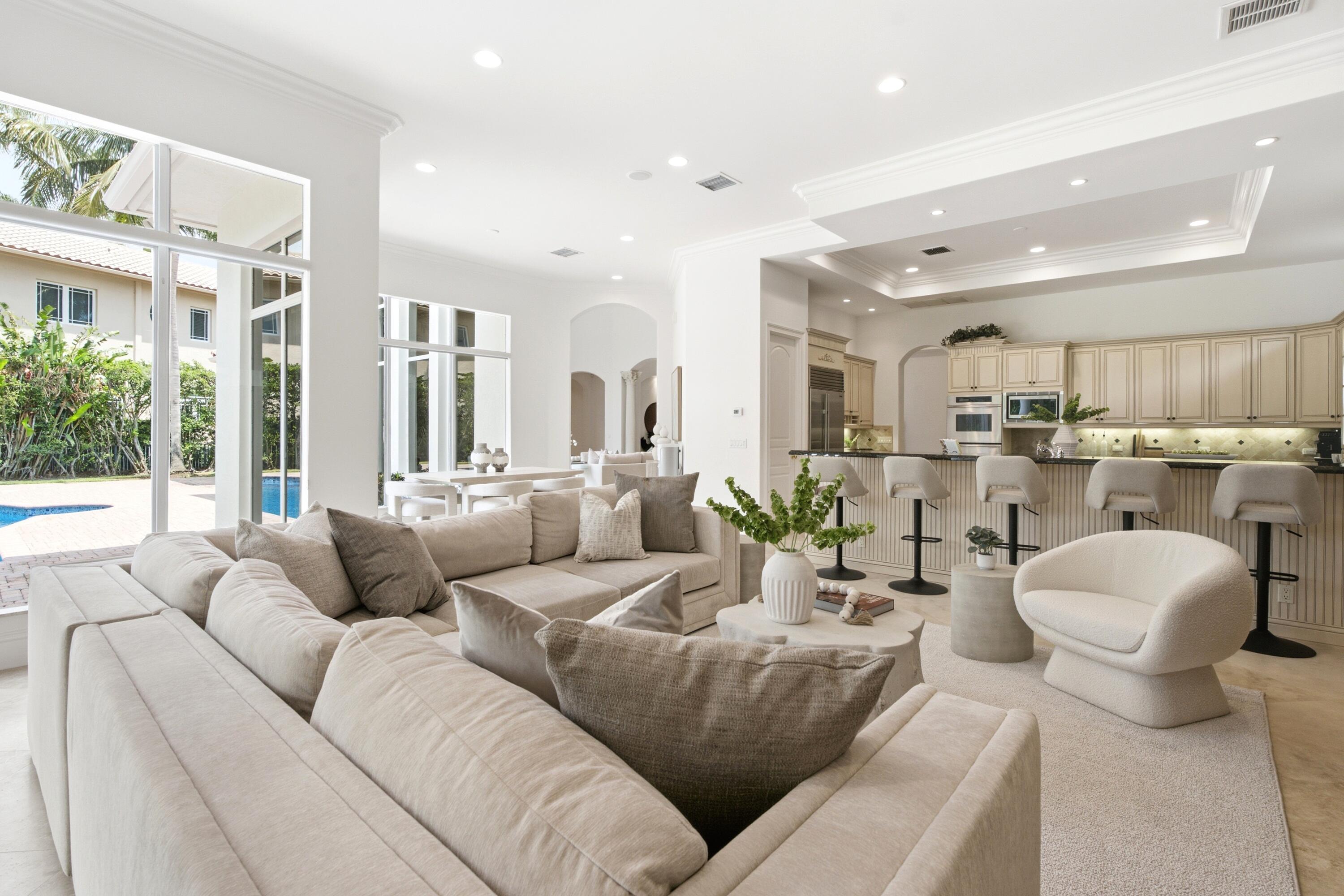 17165 Ave Le Rivage, Boca Raton FL 33496