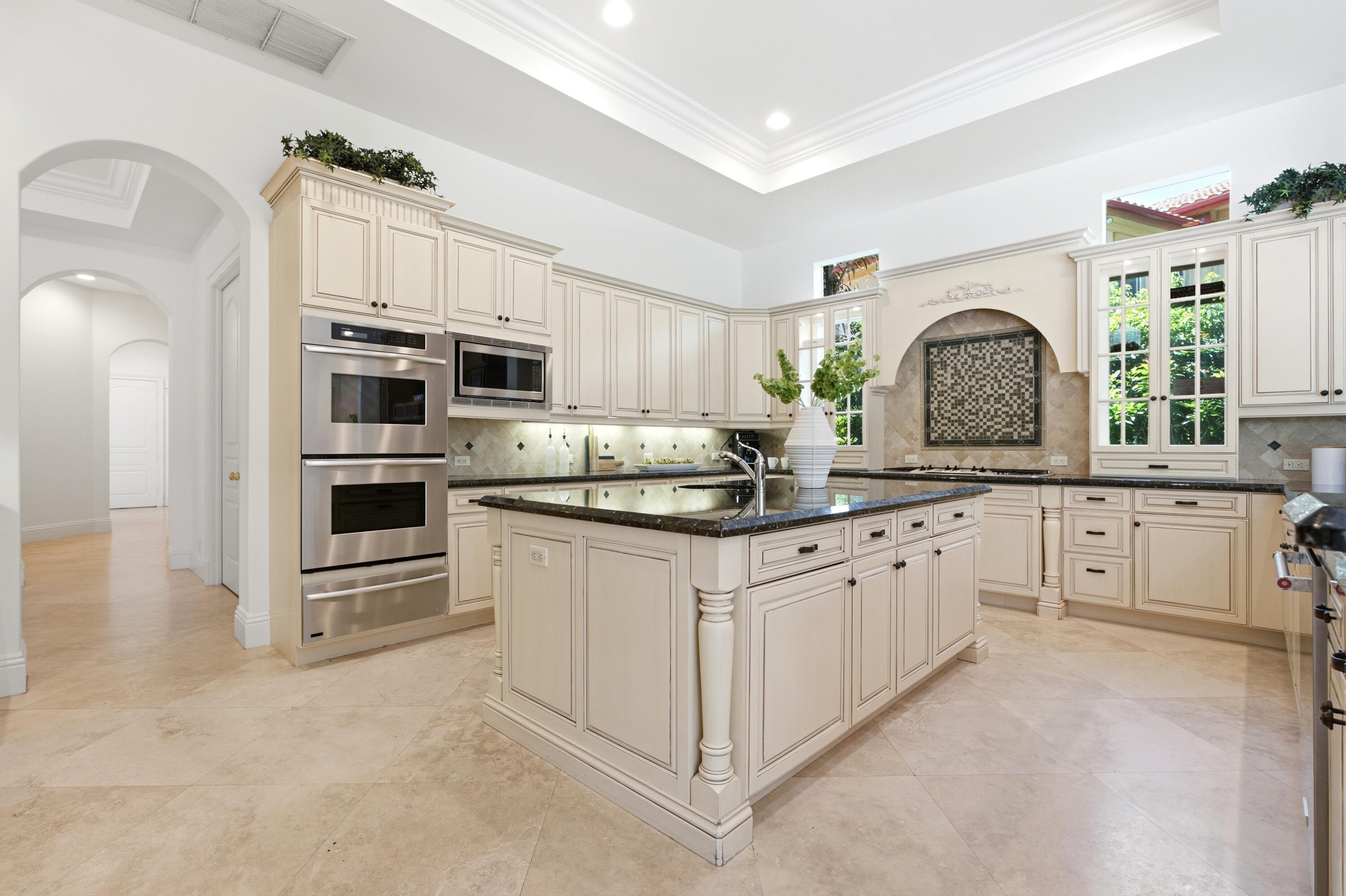 17165 Ave Le Rivage, Boca Raton FL 33496