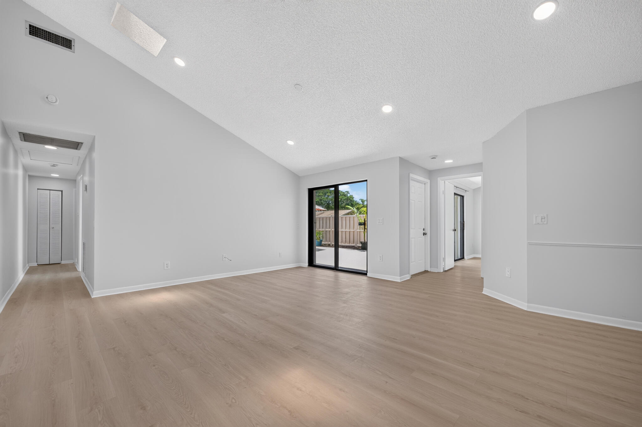 5620 Eagle Lake, Palm Beach Gardens FL 33418