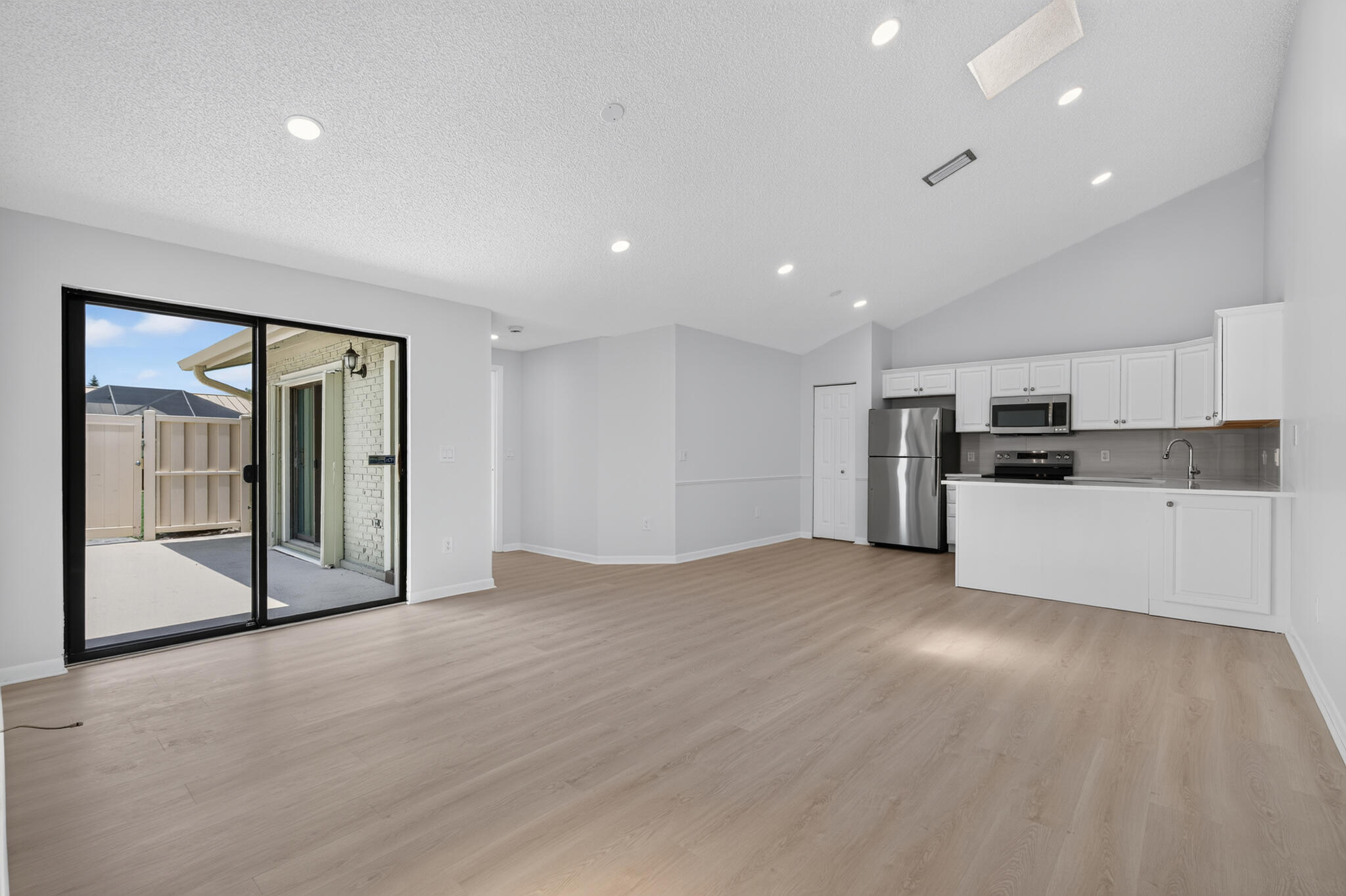5620 Eagle Lake, Palm Beach Gardens FL 33418