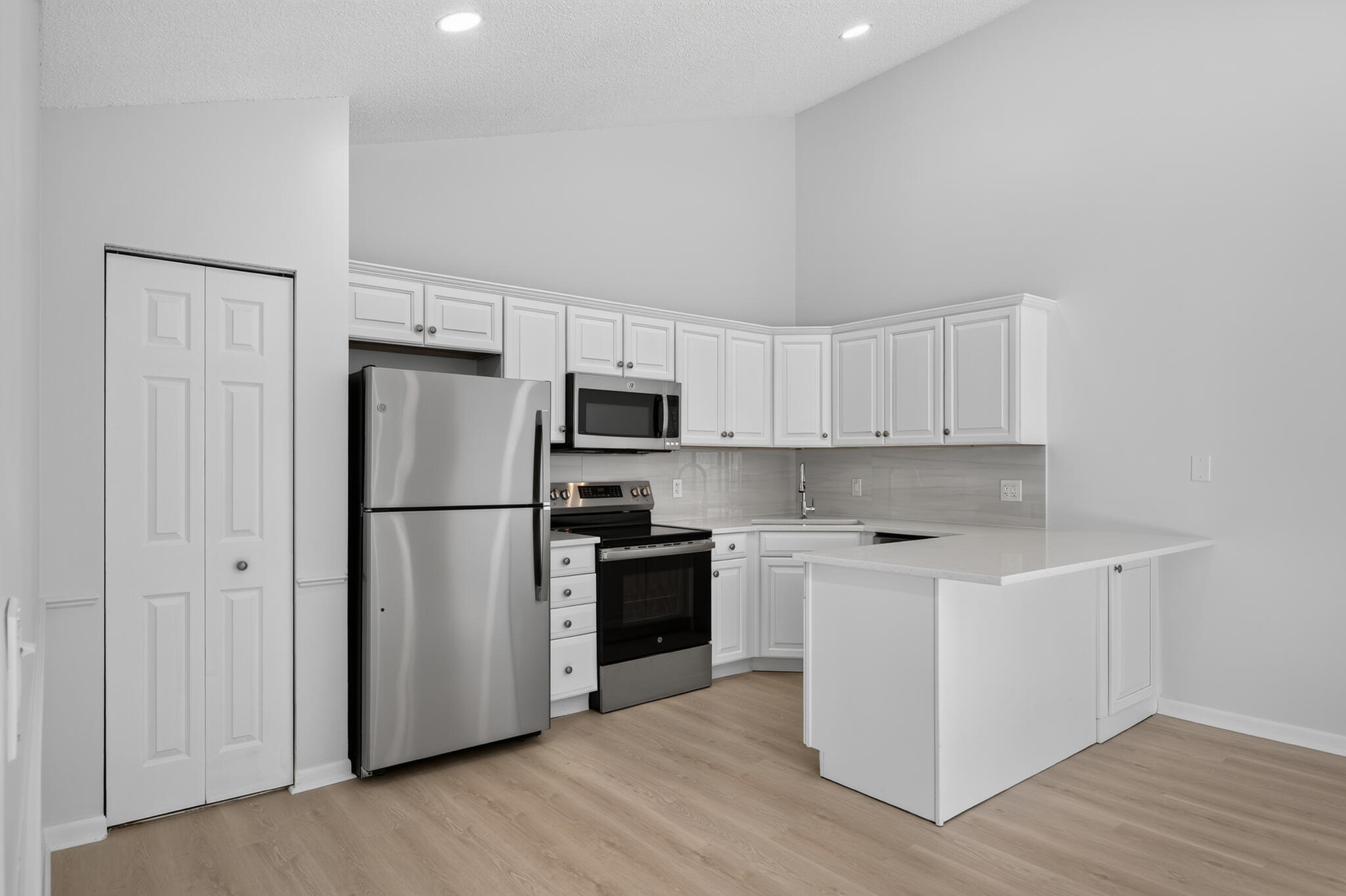 5620 Eagle Lake, Palm Beach Gardens FL 33418