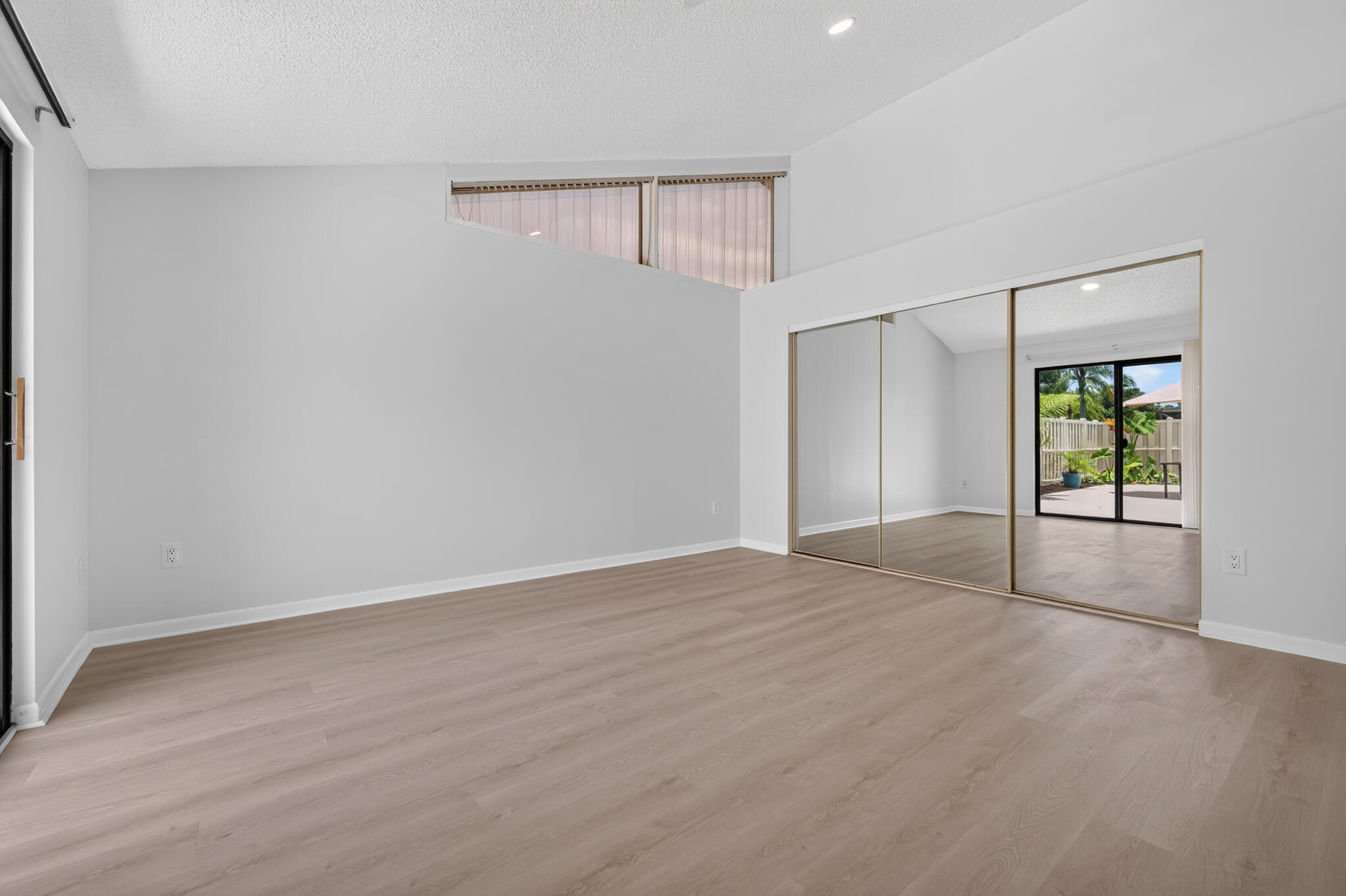 5620 Eagle Lake, Palm Beach Gardens FL 33418