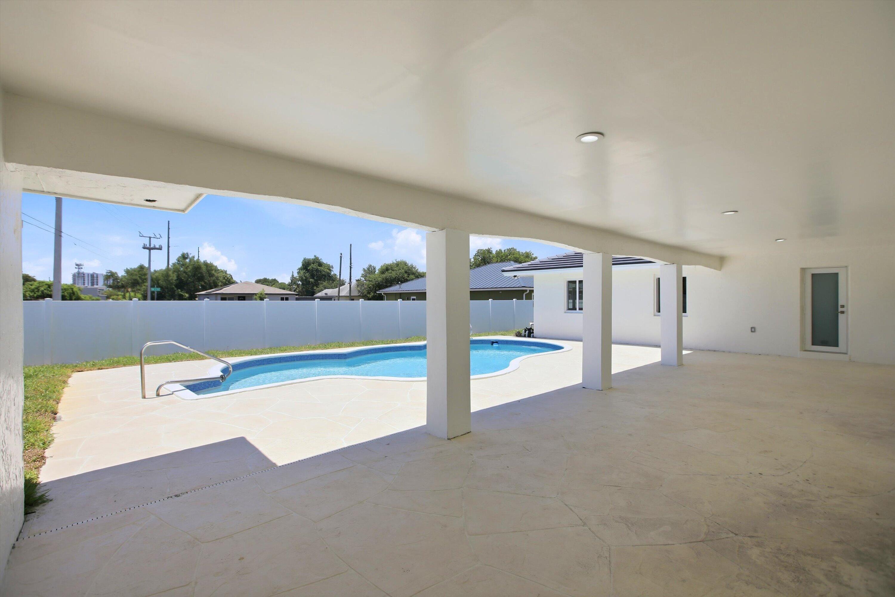 401 NW 3rd, Dania Beach FL 33004