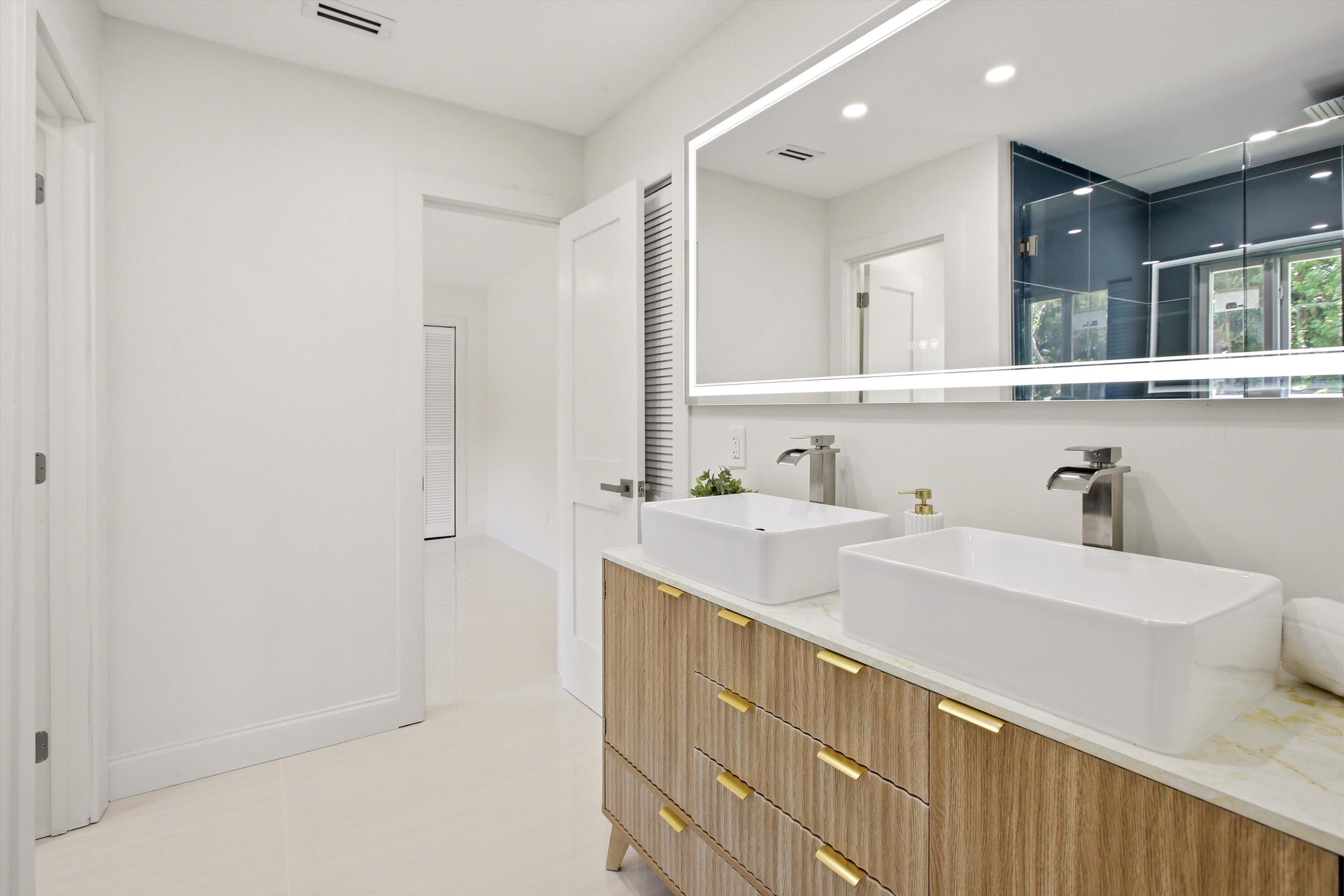 401 NW 3rd, Dania Beach FL 33004