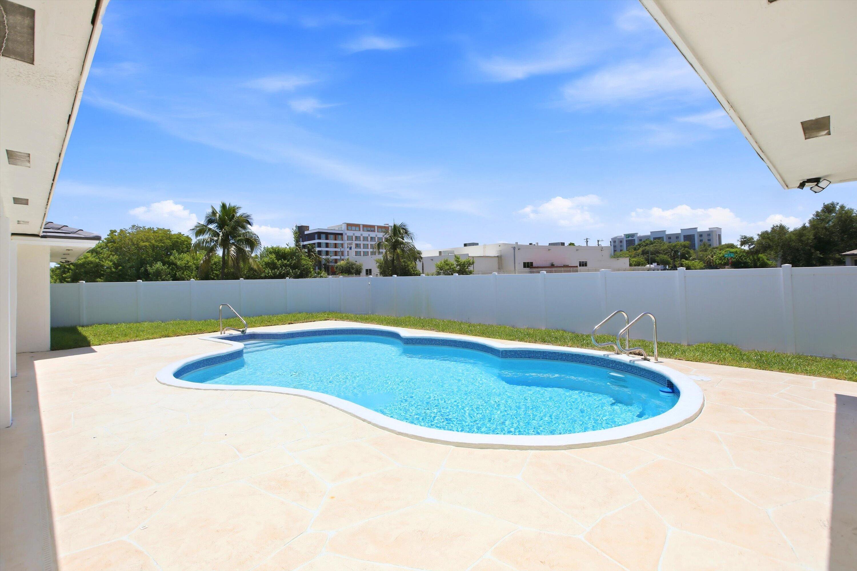 401 NW 3rd, Dania Beach FL 33004