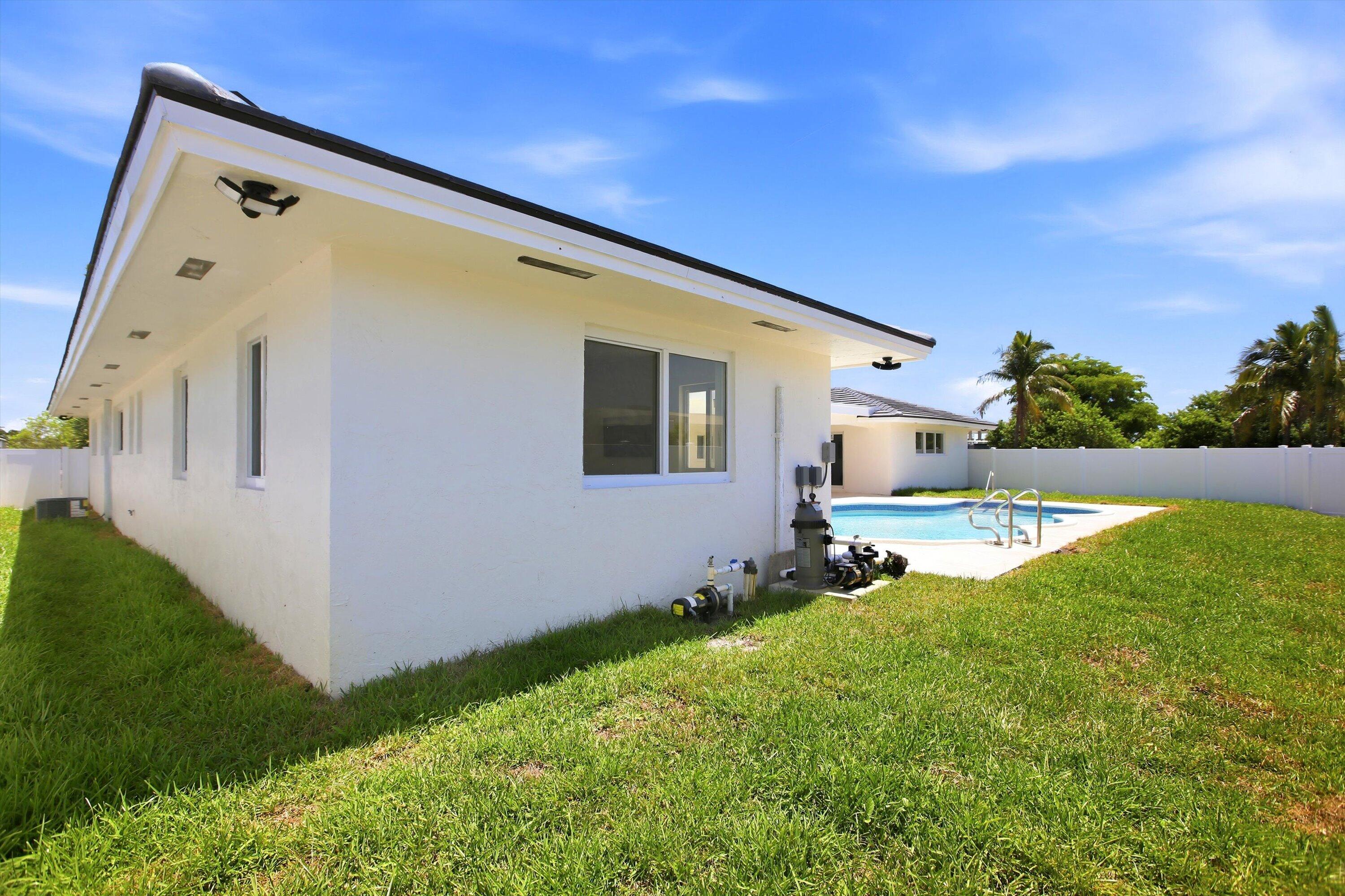 401 NW 3rd, Dania Beach FL 33004