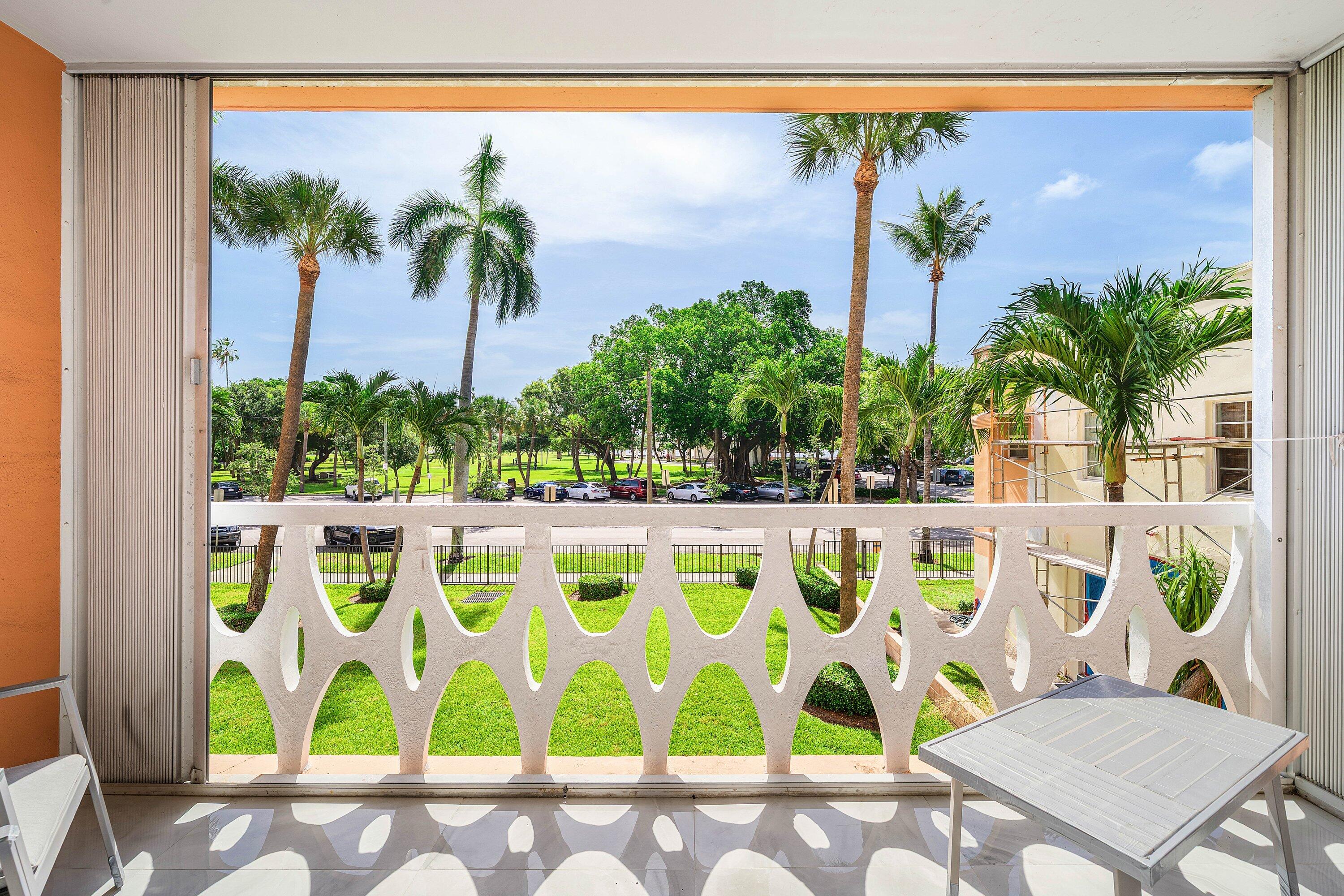 15 S Golfview #206, Lake Worth FL 33460