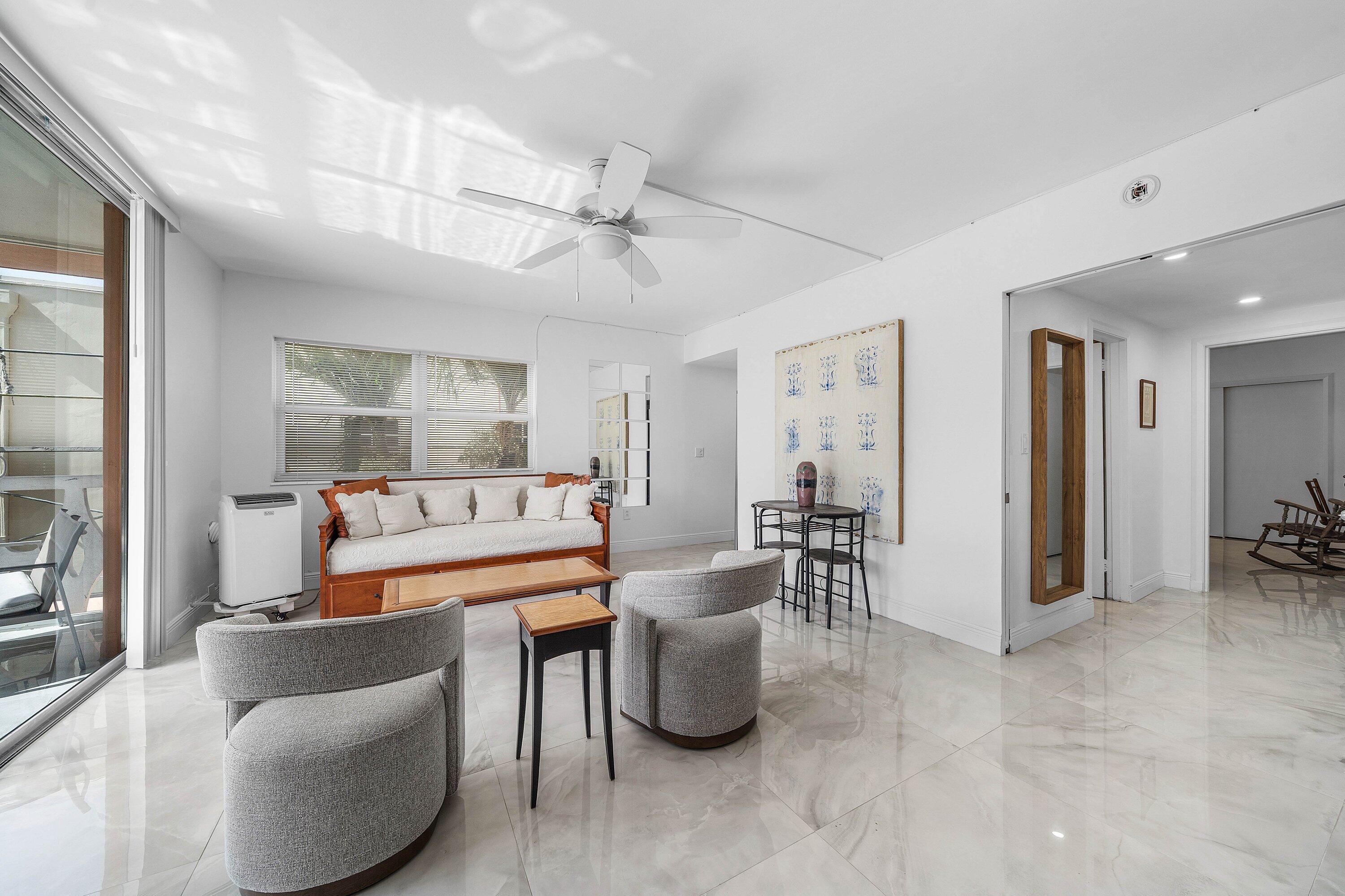 15 S Golfview #206, Lake Worth FL 33460