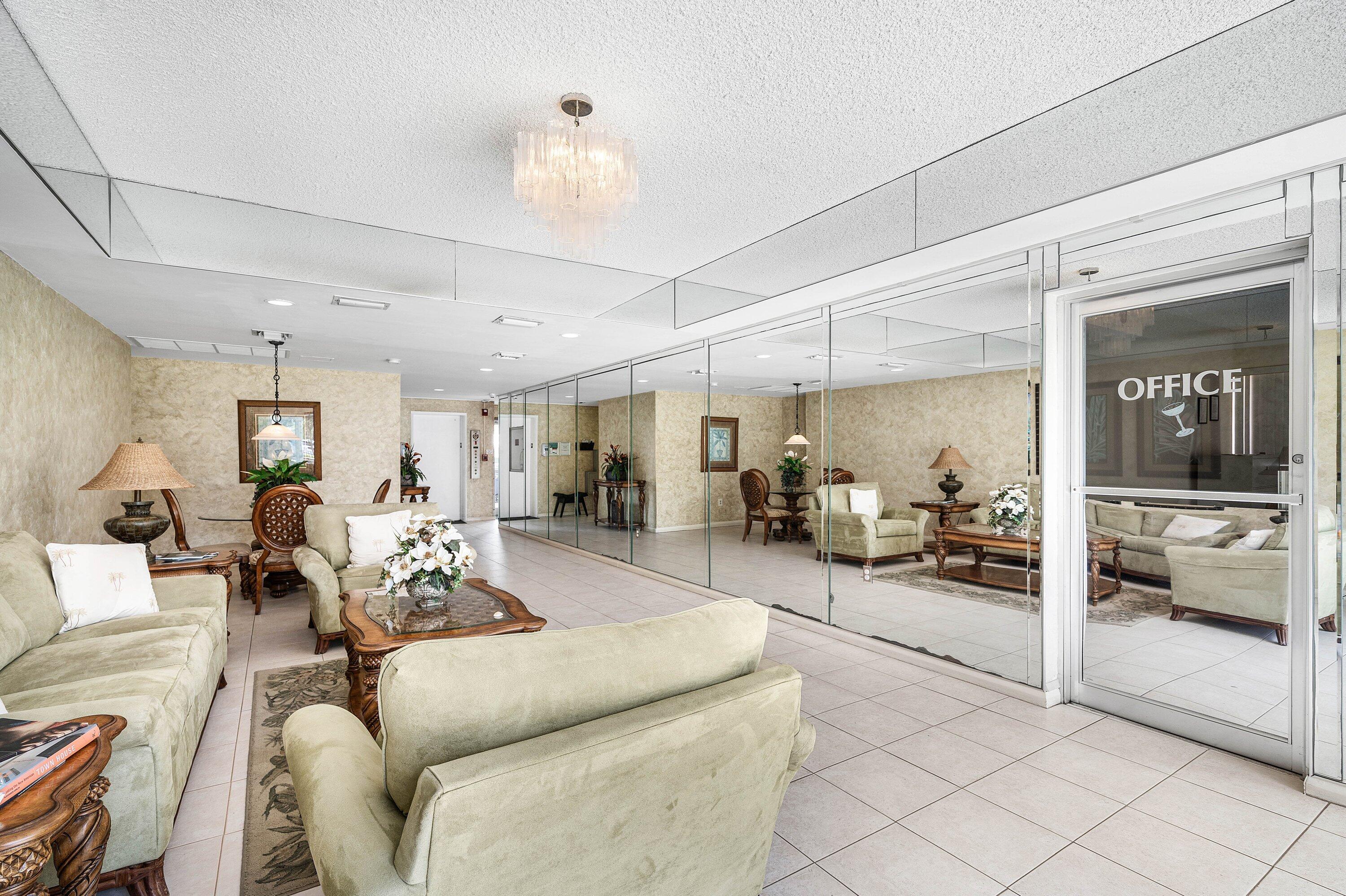 15 S Golfview #206, Lake Worth FL 33460