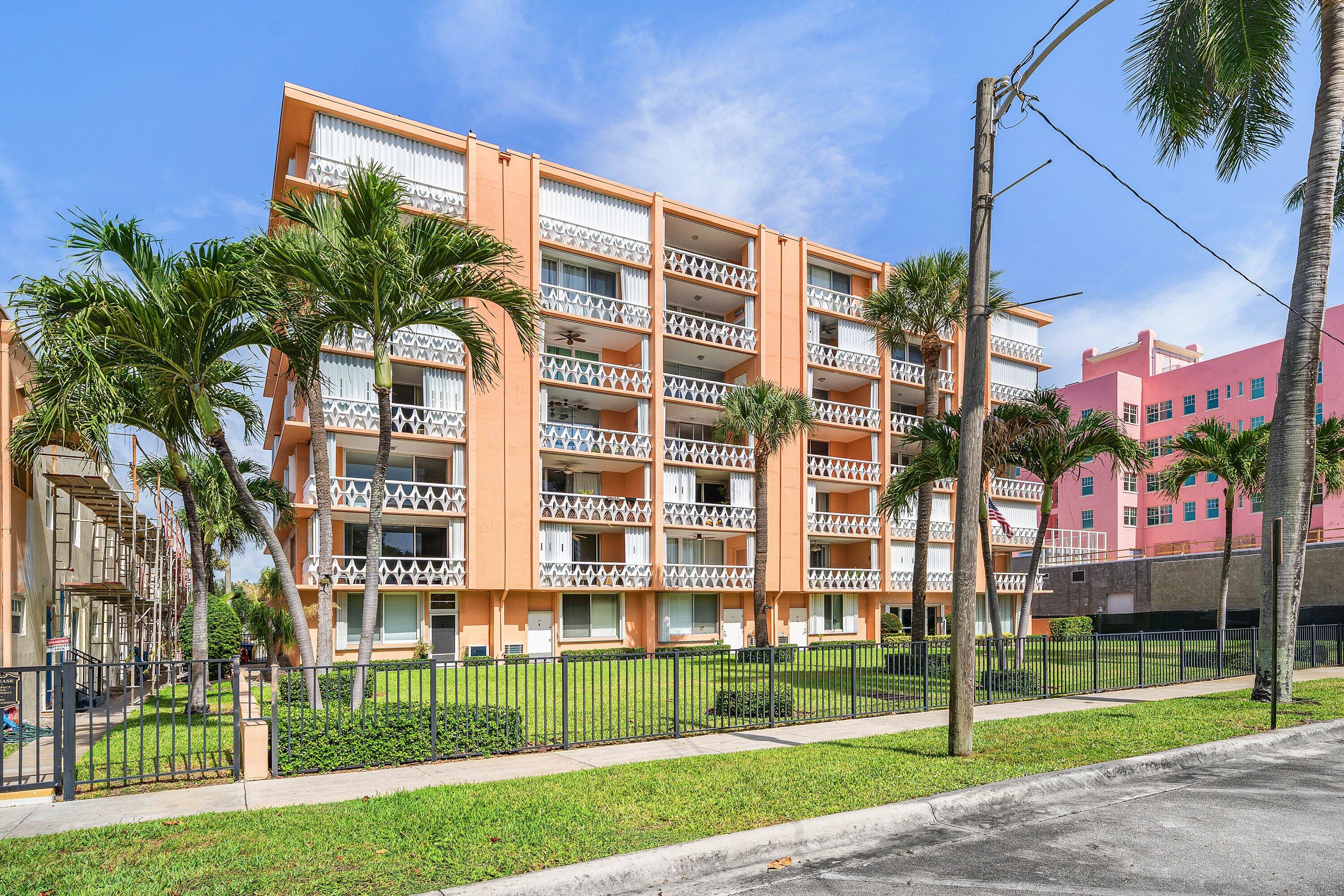 15 S Golfview #206, Lake Worth FL 33460