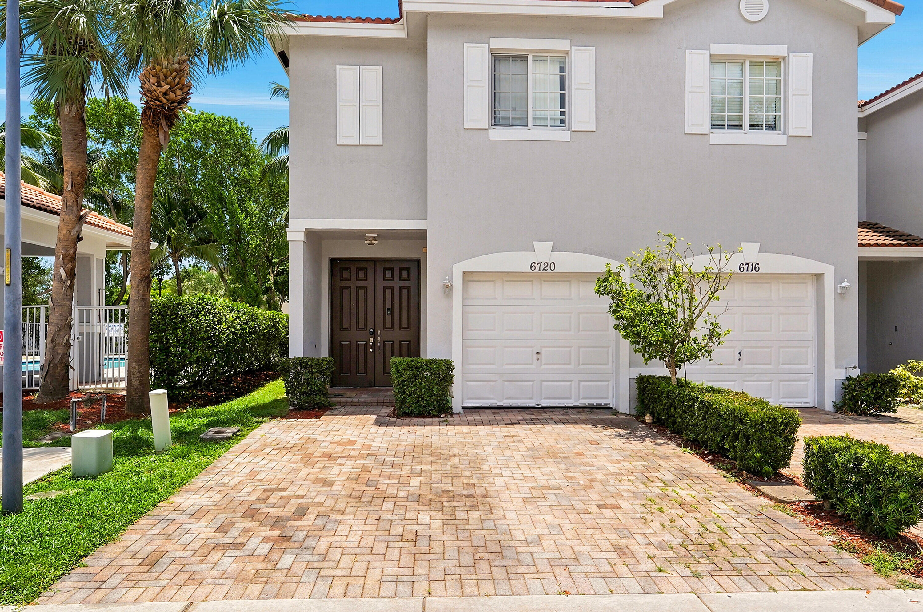 6720 Cypress Walk, Tamarac FL 33321