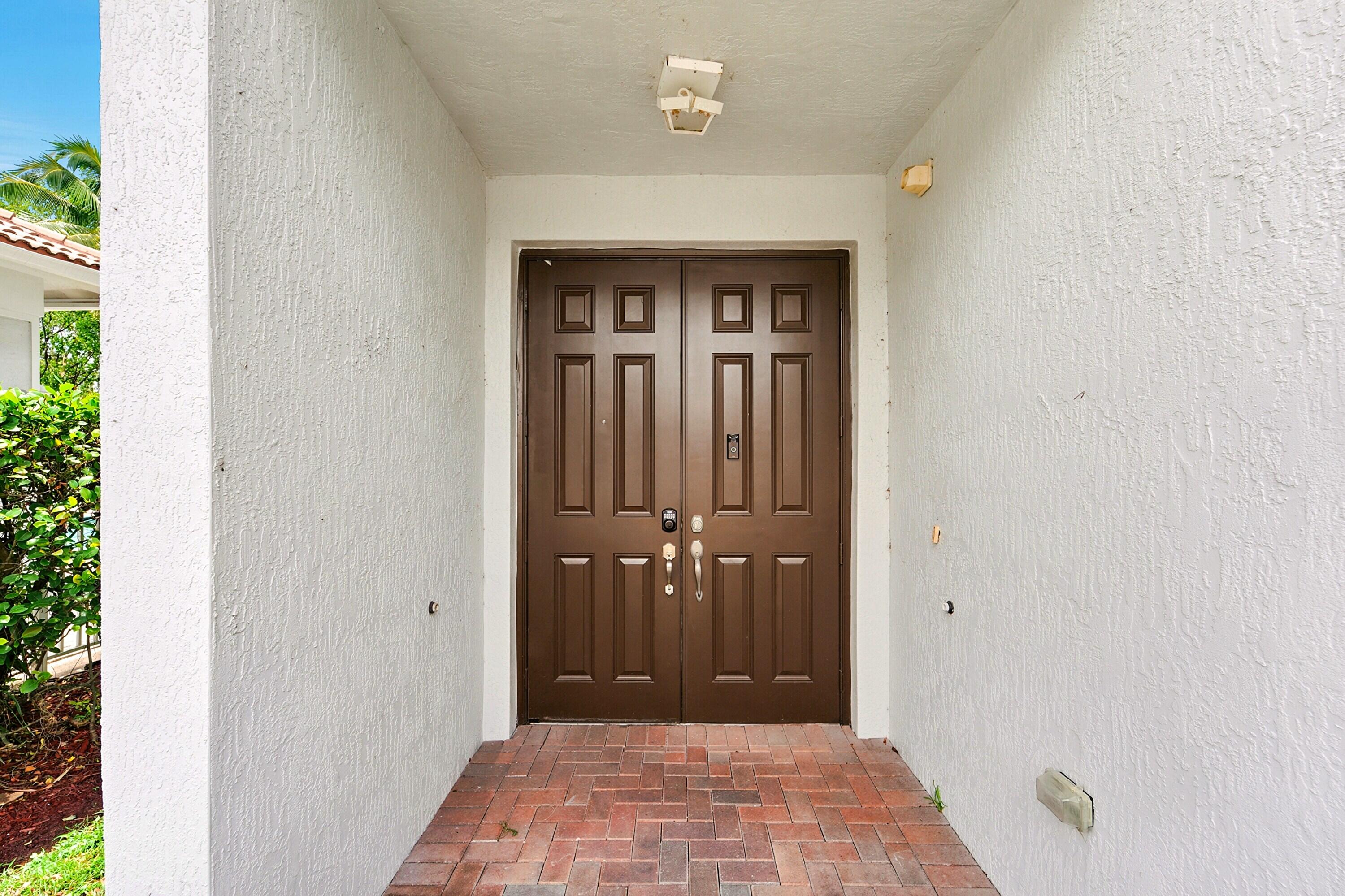 6720 Cypress Walk, Tamarac FL 33321