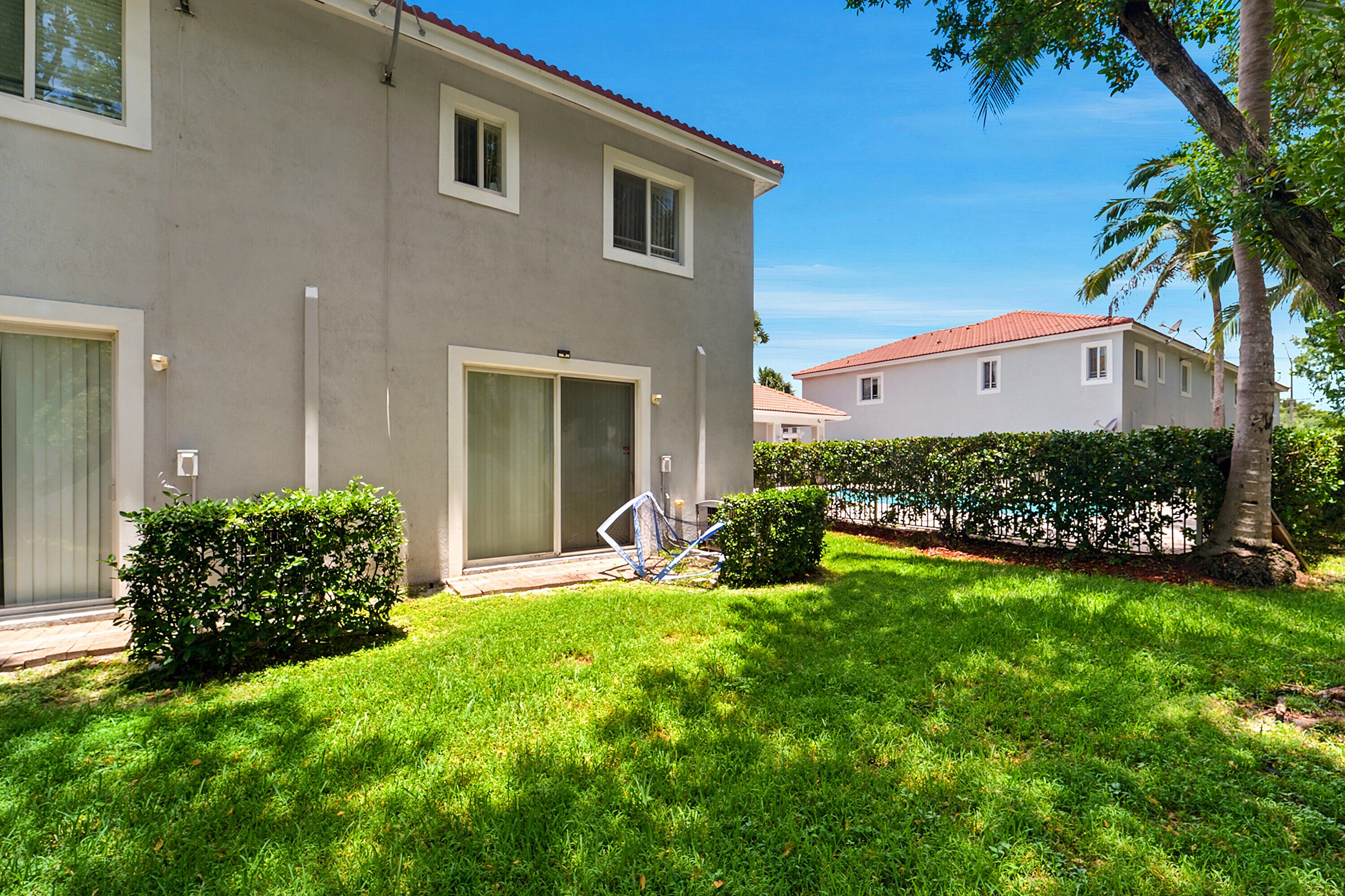 6720 Cypress Walk, Tamarac FL 33321