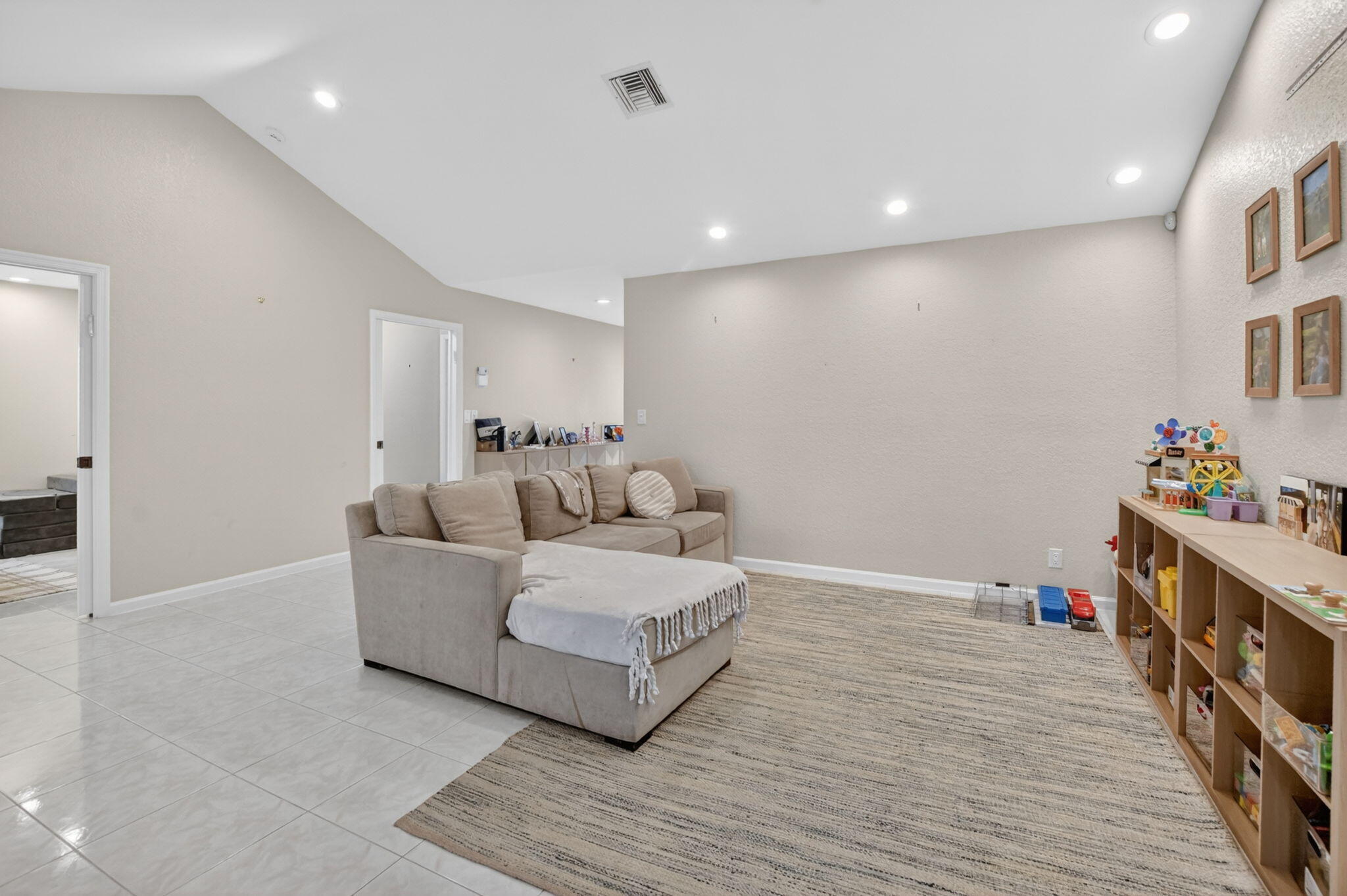 10065 Camelback, Boca Raton FL 33498