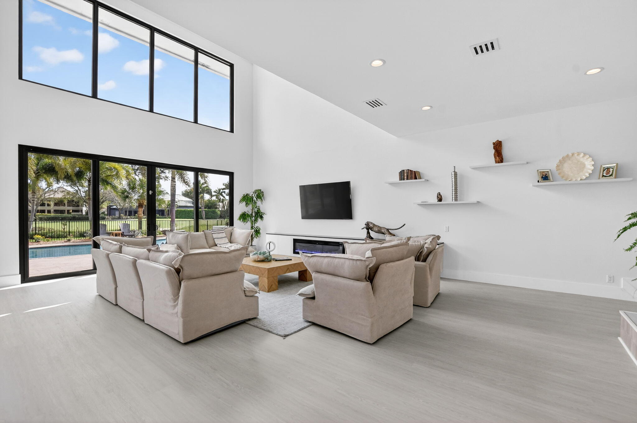 21312 Greenwood, Boca Raton FL 33433