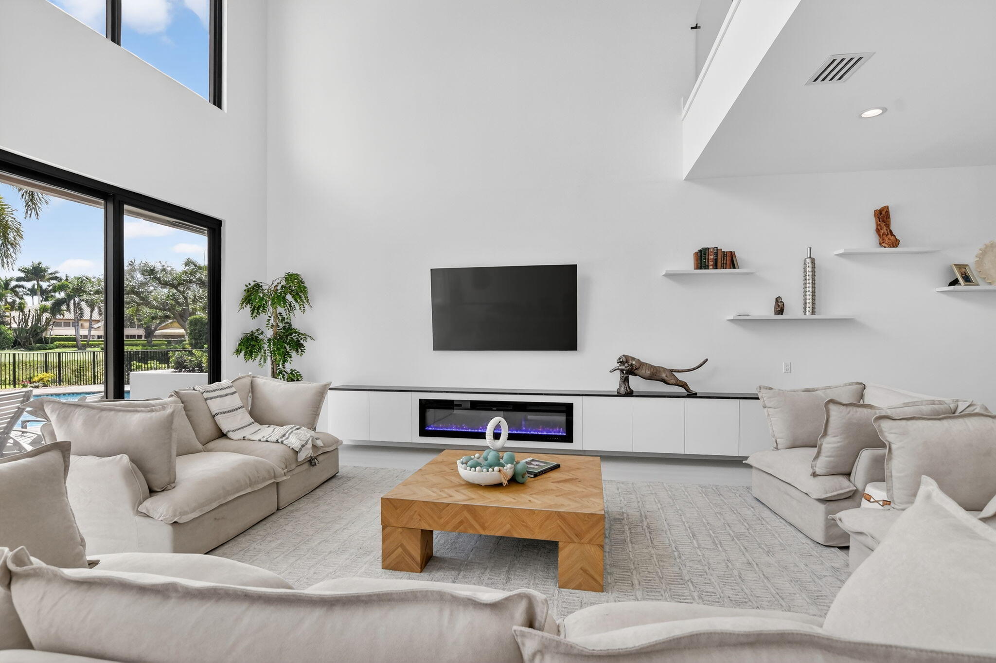 21312 Greenwood, Boca Raton FL 33433