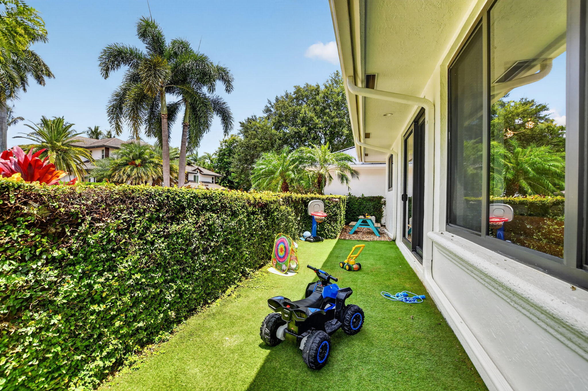 21312 Greenwood, Boca Raton FL 33433