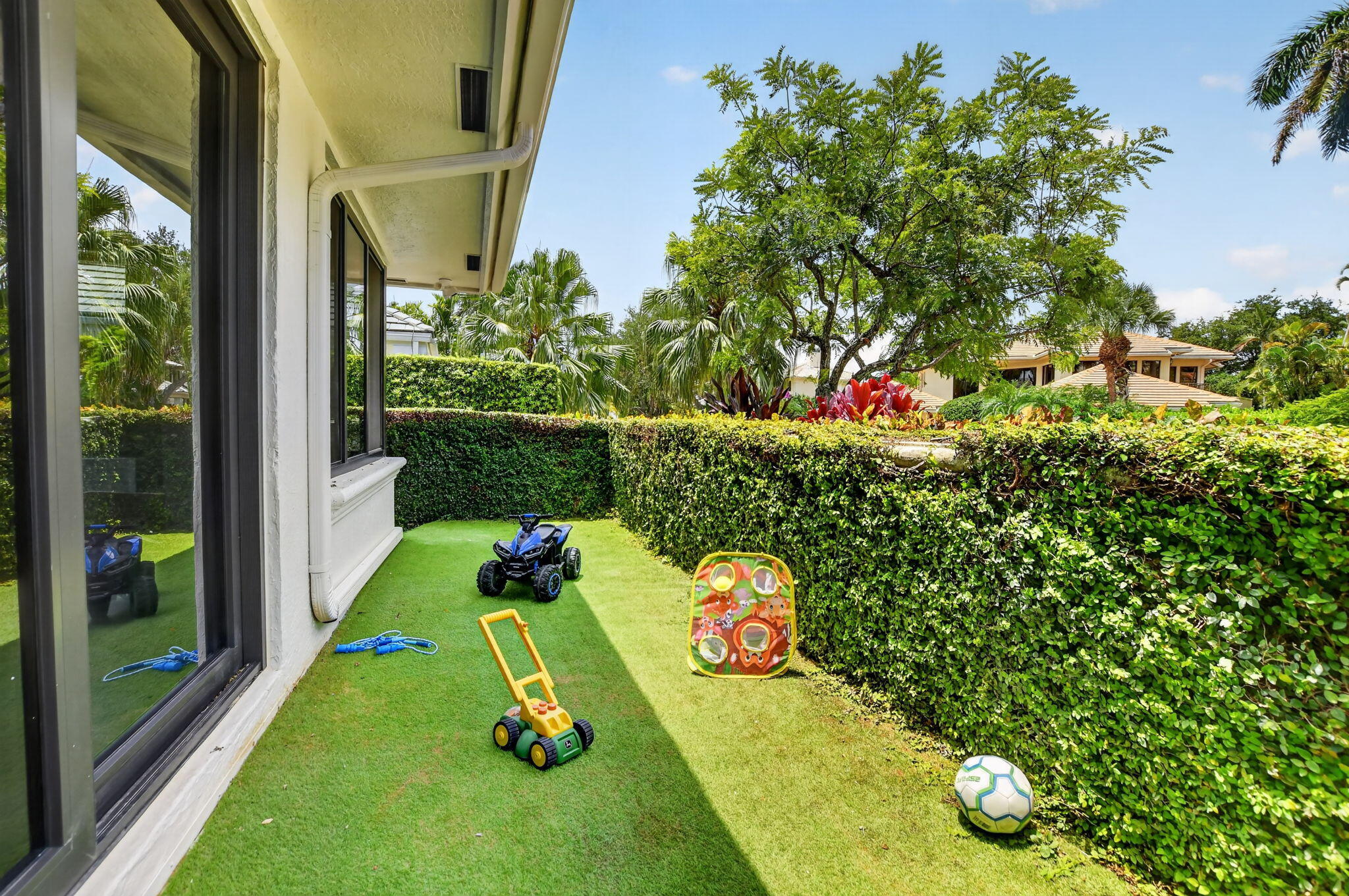 21312 Greenwood, Boca Raton FL 33433