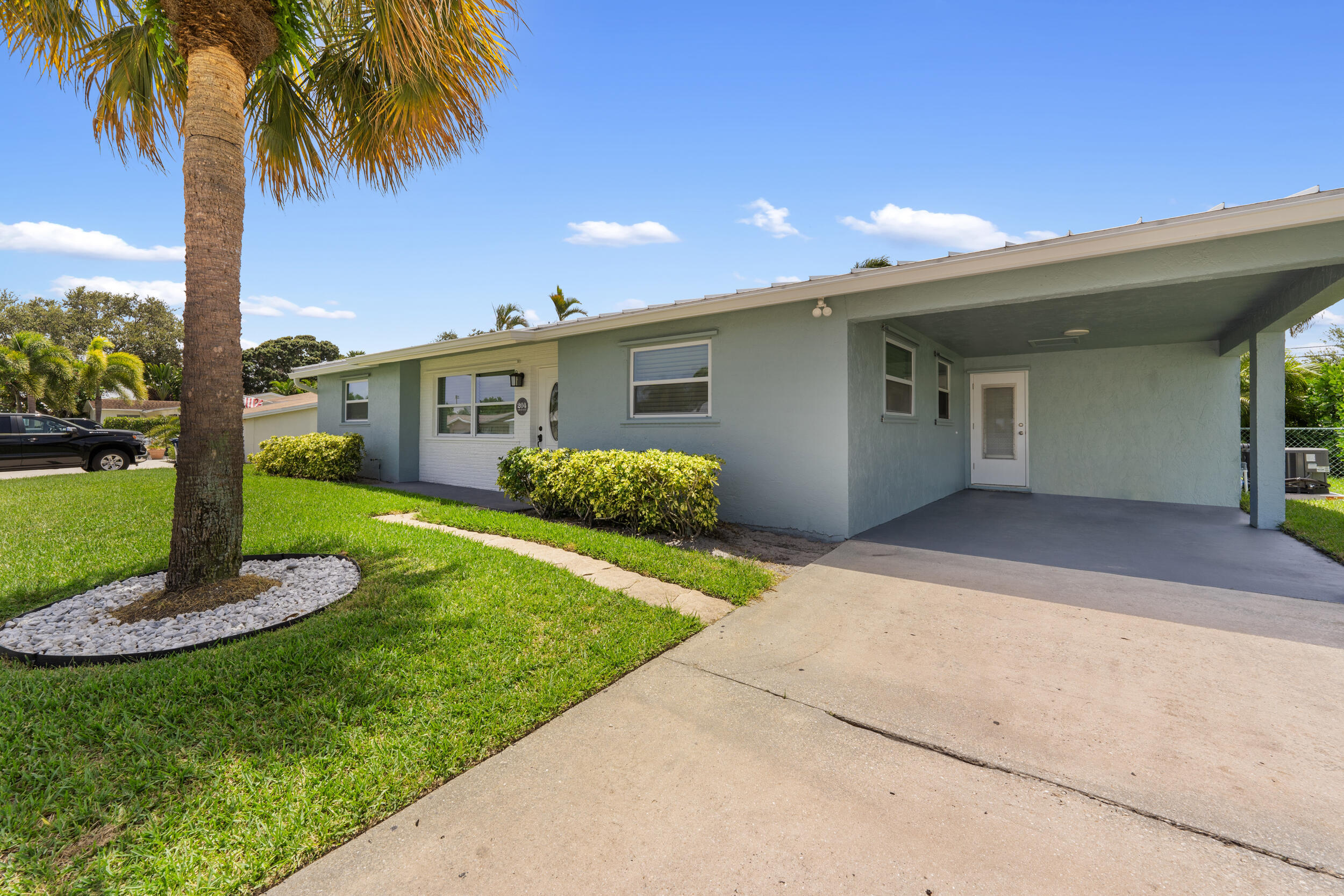 204 Circle, Jupiter FL 33458