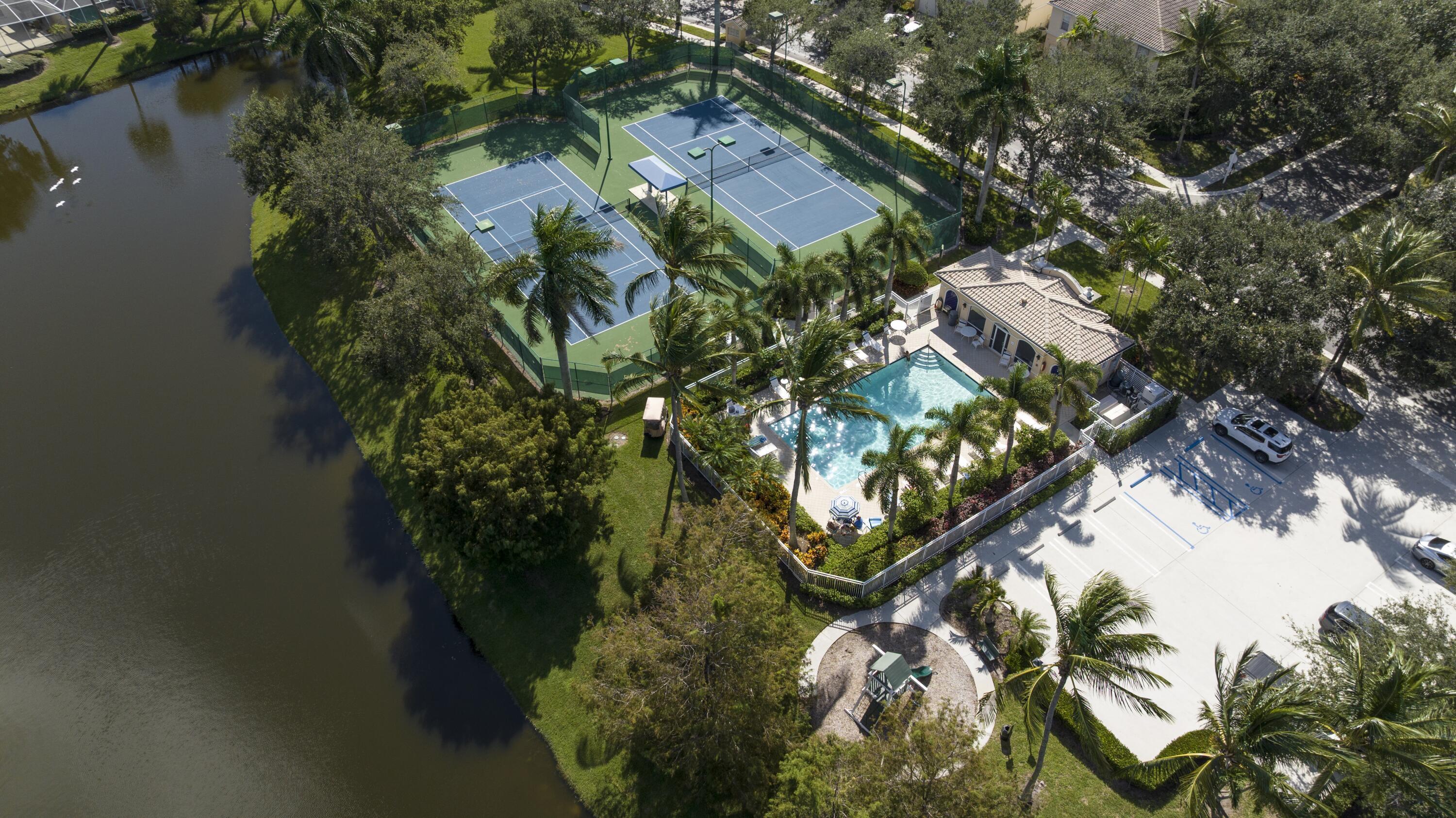 435 Capistrano, Palm Beach Gardens FL 33410