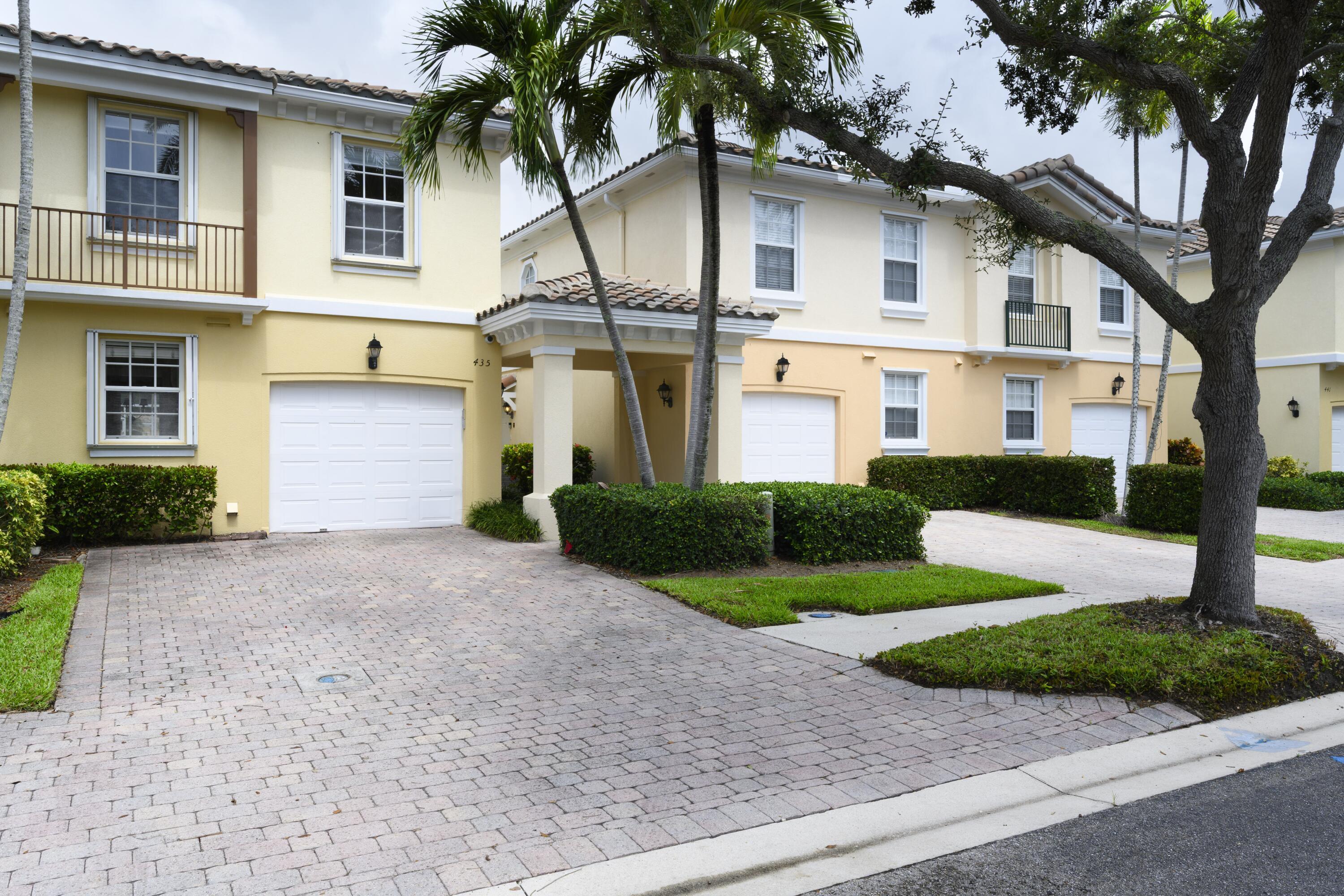 435 Capistrano, Palm Beach Gardens FL 33410
