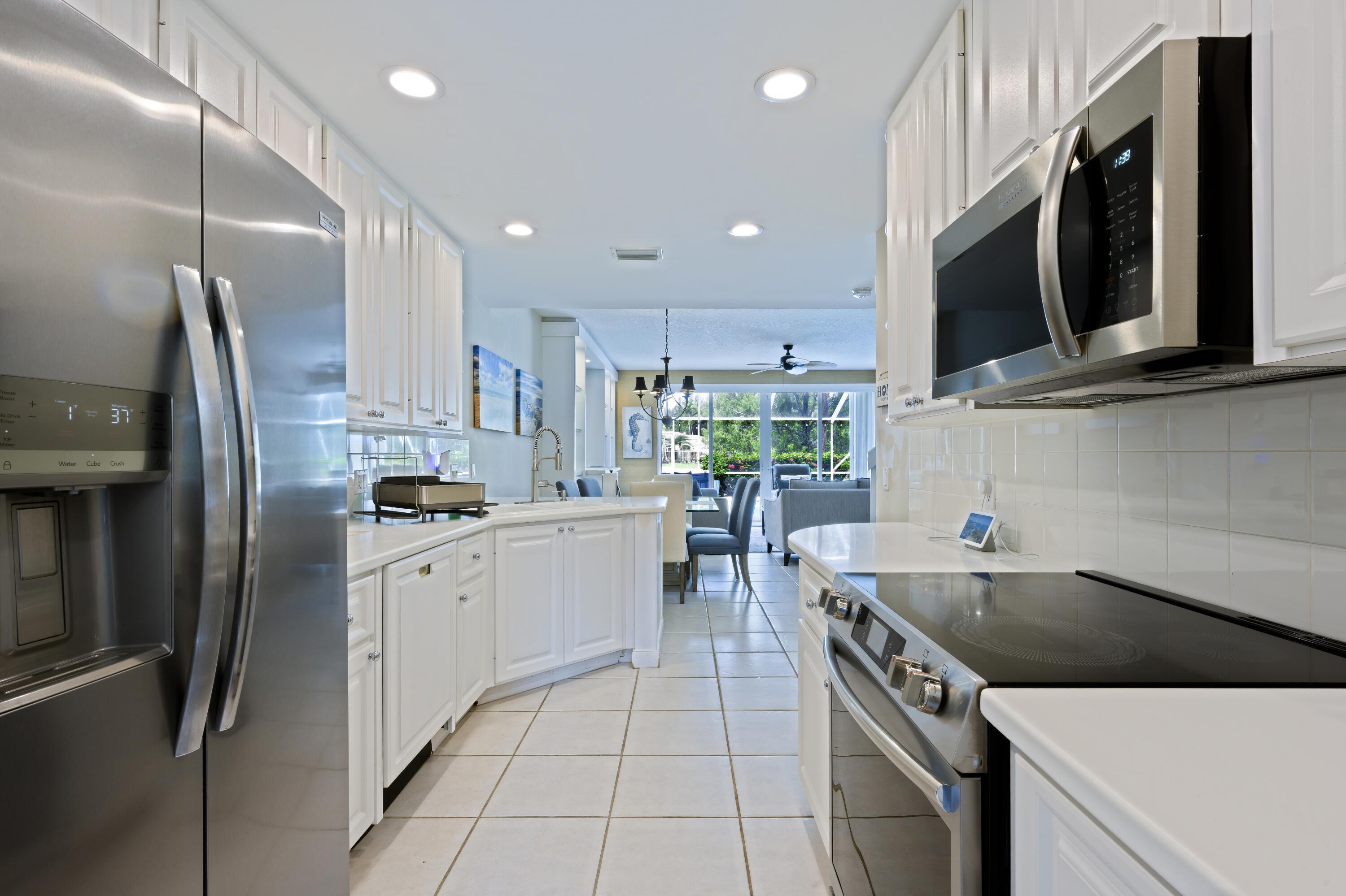 435 Capistrano, Palm Beach Gardens FL 33410