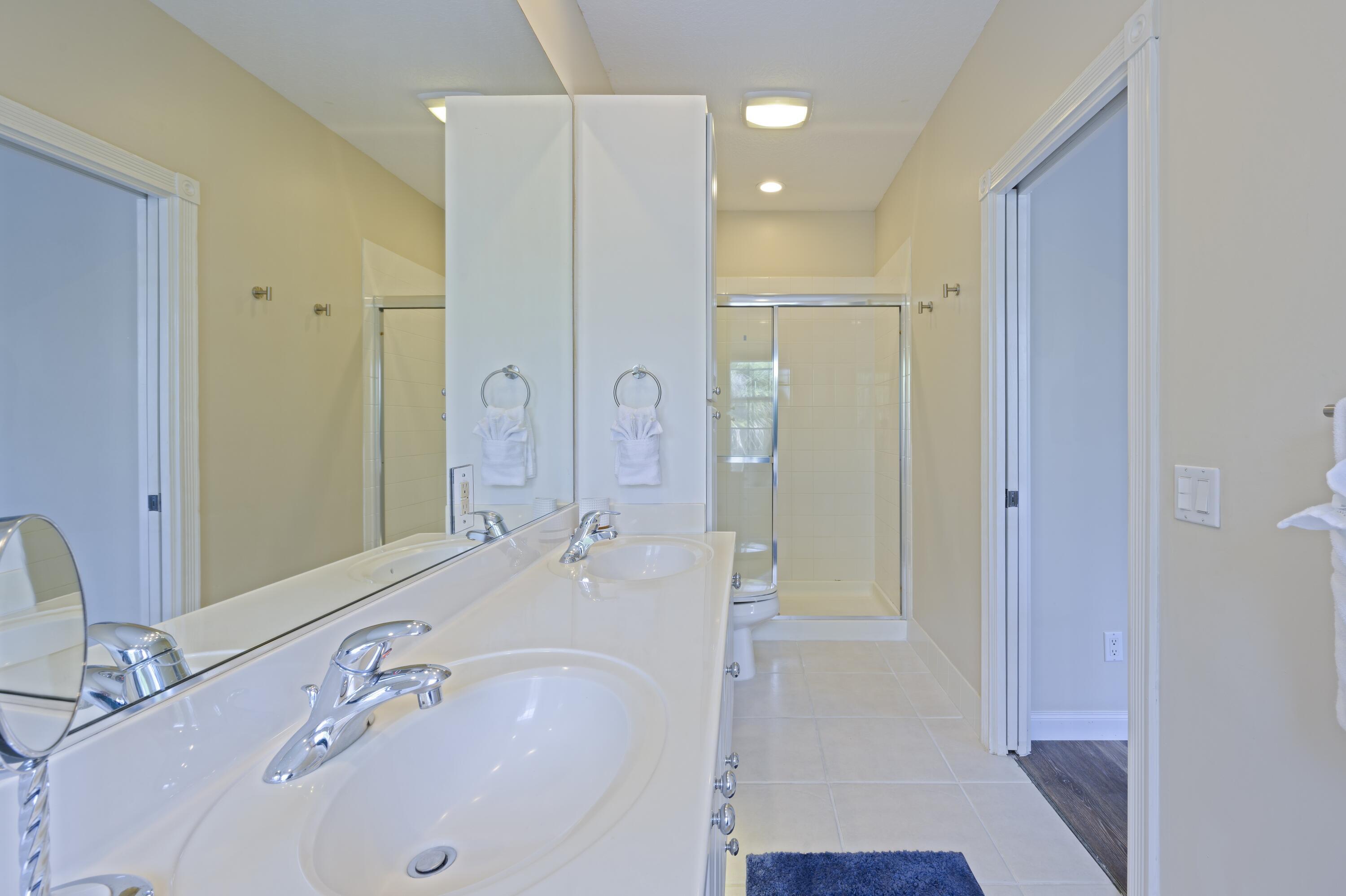 435 Capistrano, Palm Beach Gardens FL 33410