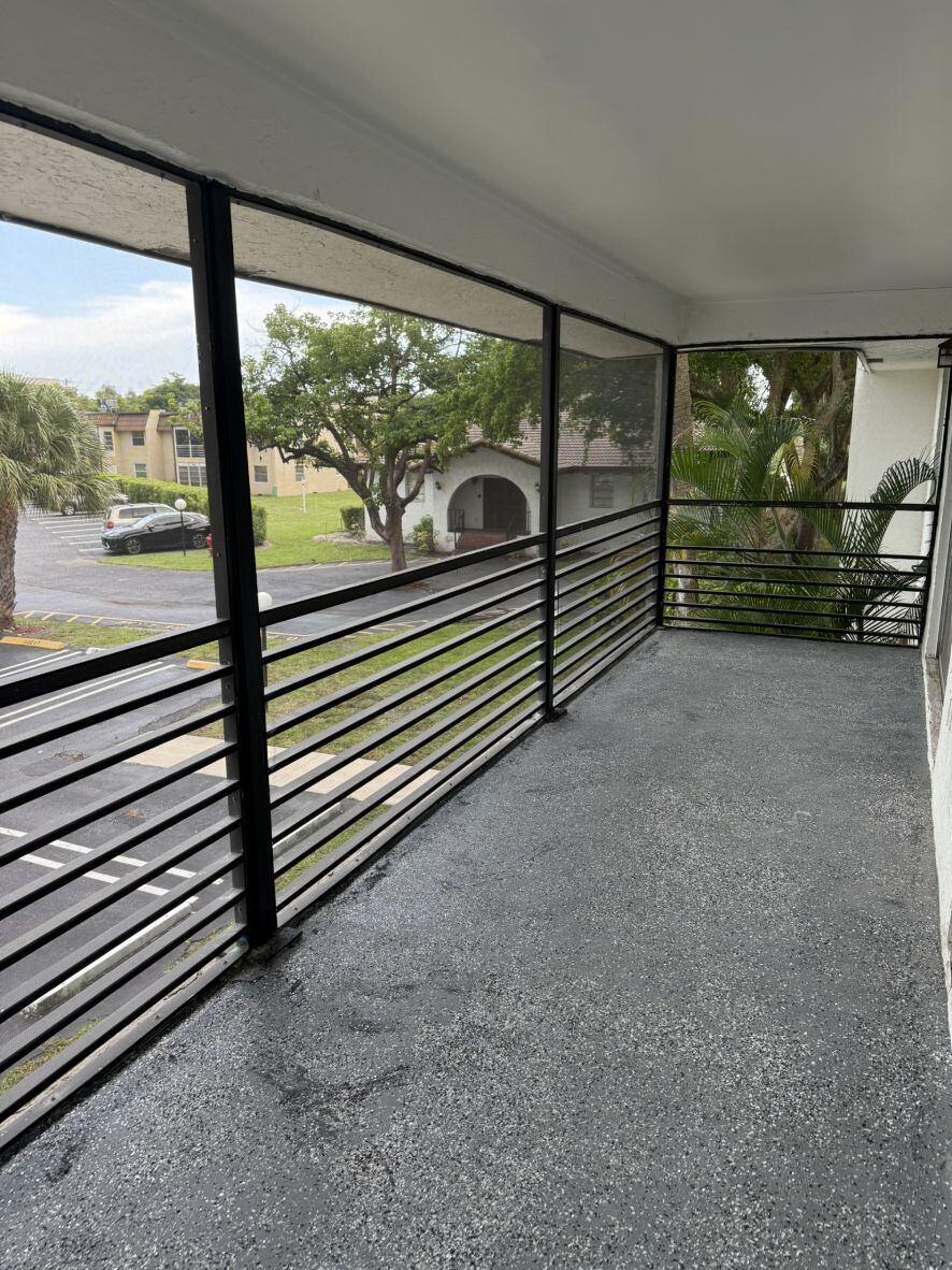 2810 Riverside #201-4, Coral Springs FL 33065