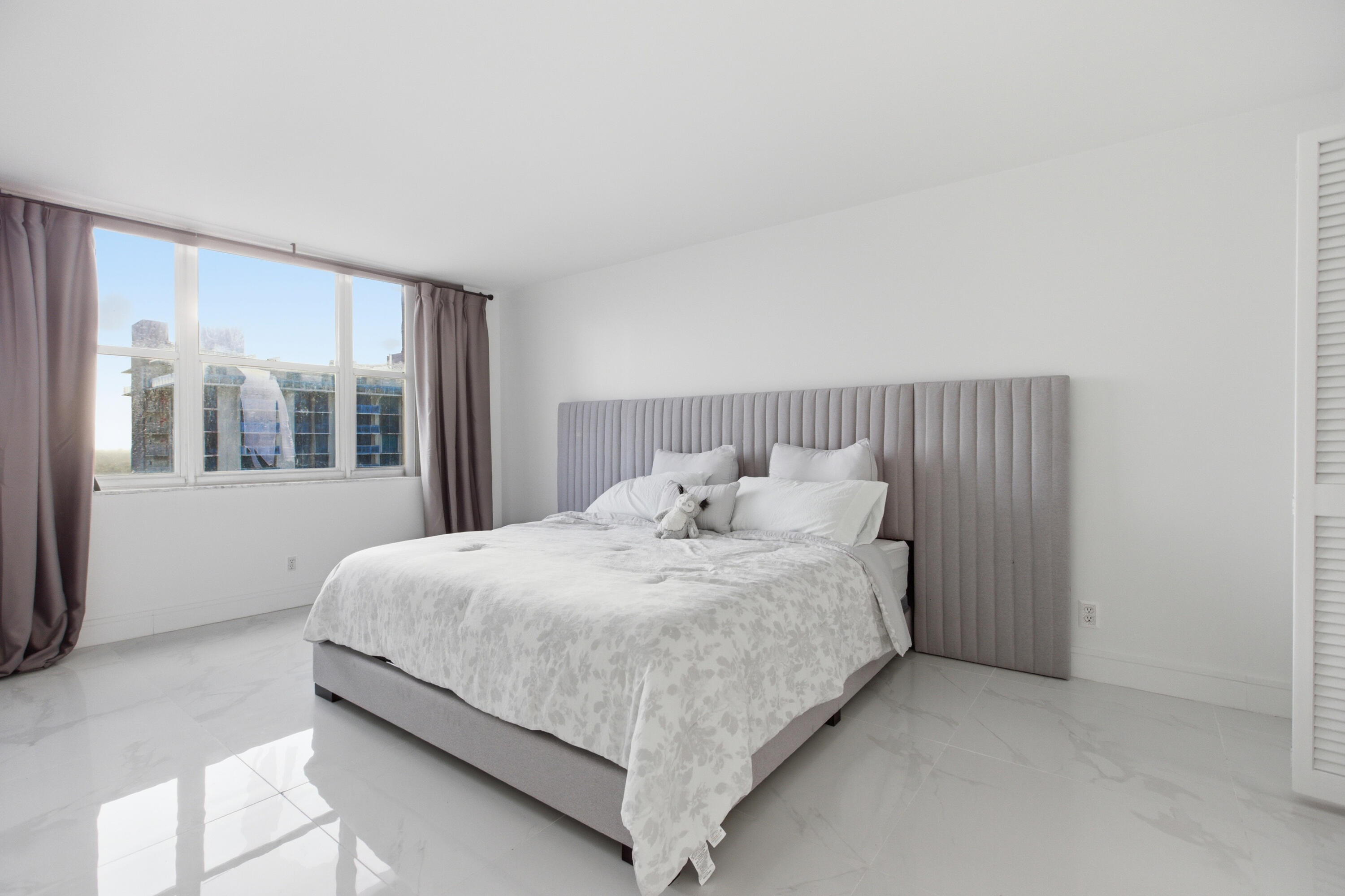 2101 S Ocean #1507, Hollywood FL 33019