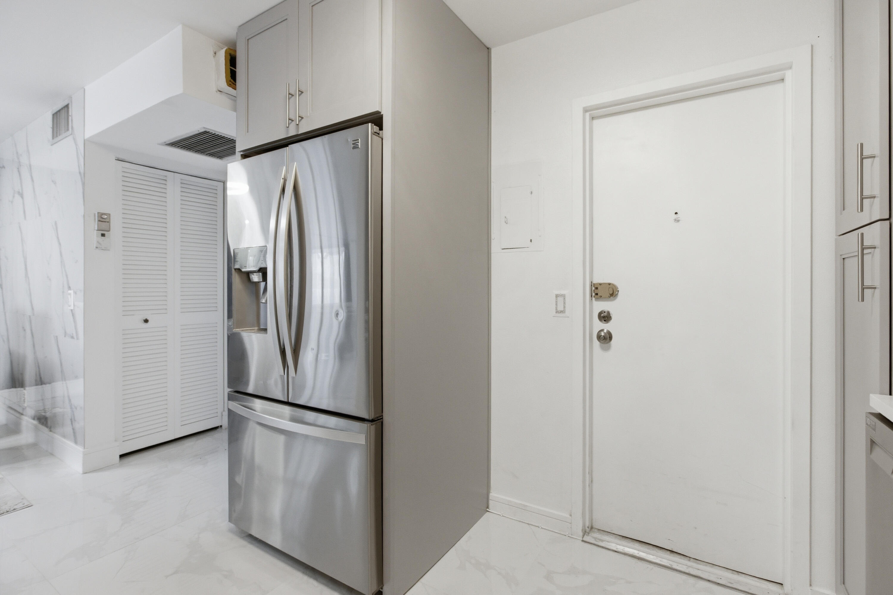 2101 S Ocean #1507, Hollywood FL 33019