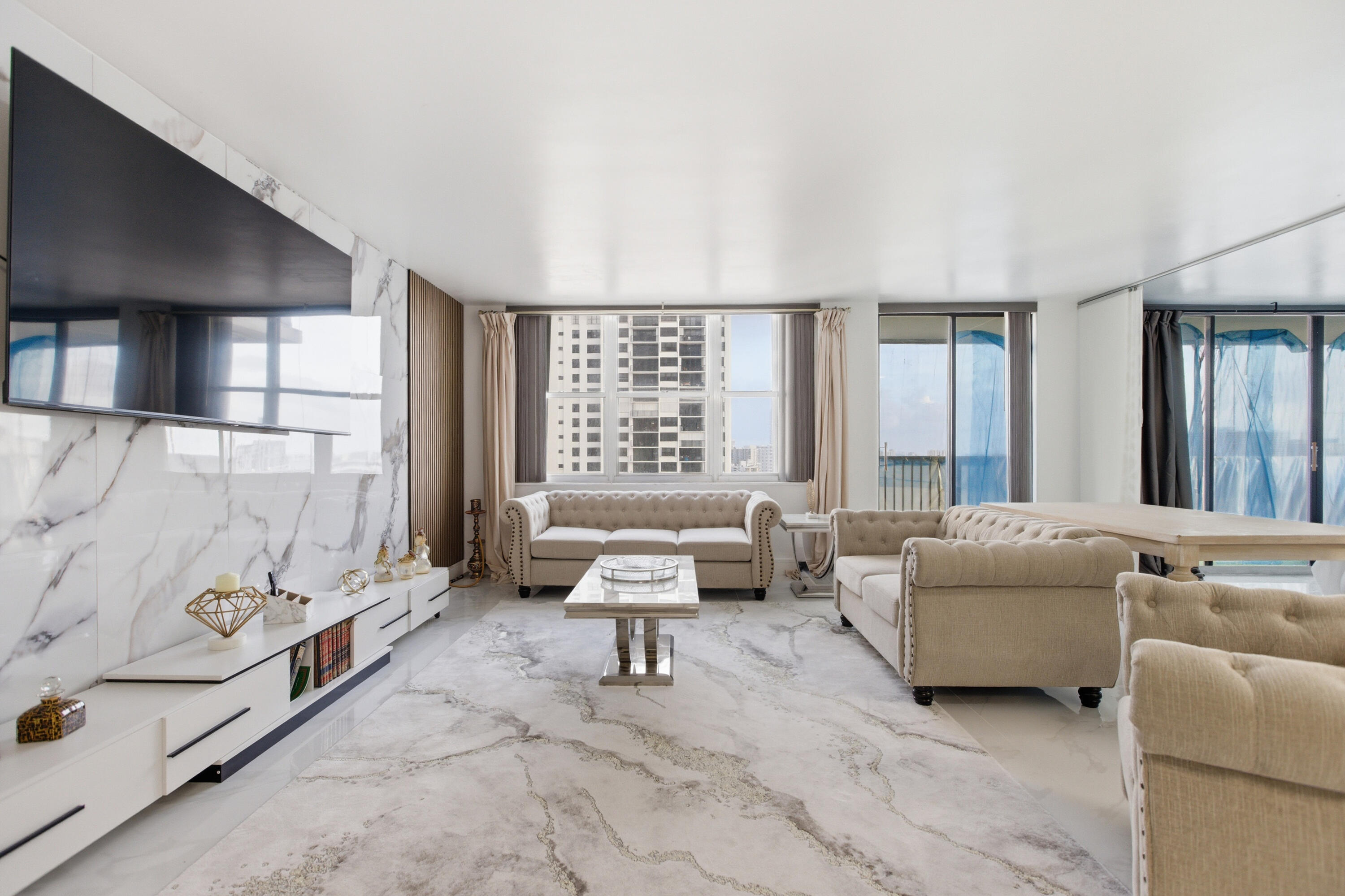 2101 S Ocean #1507, Hollywood FL 33019