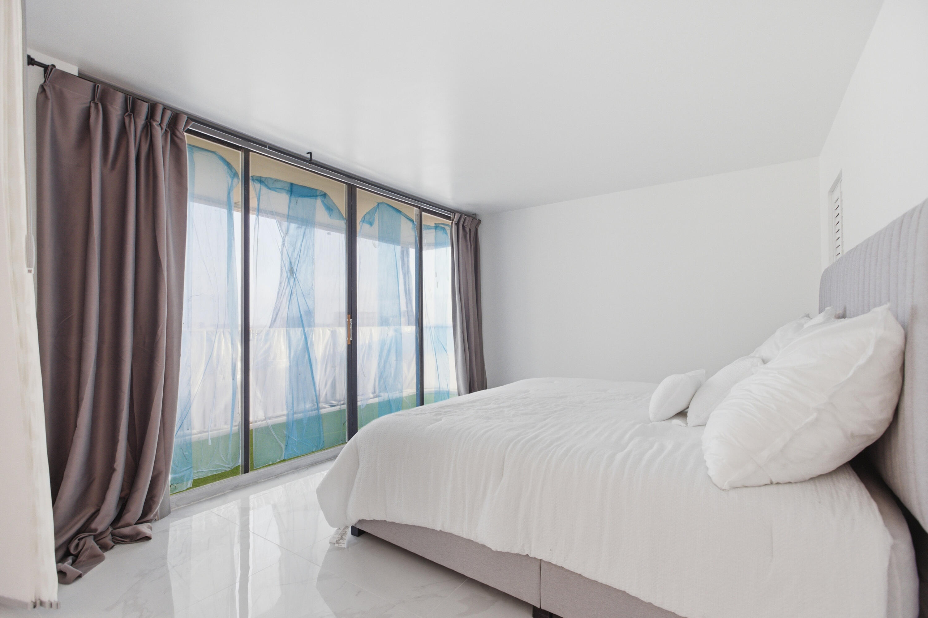 2101 S Ocean #1507, Hollywood FL 33019