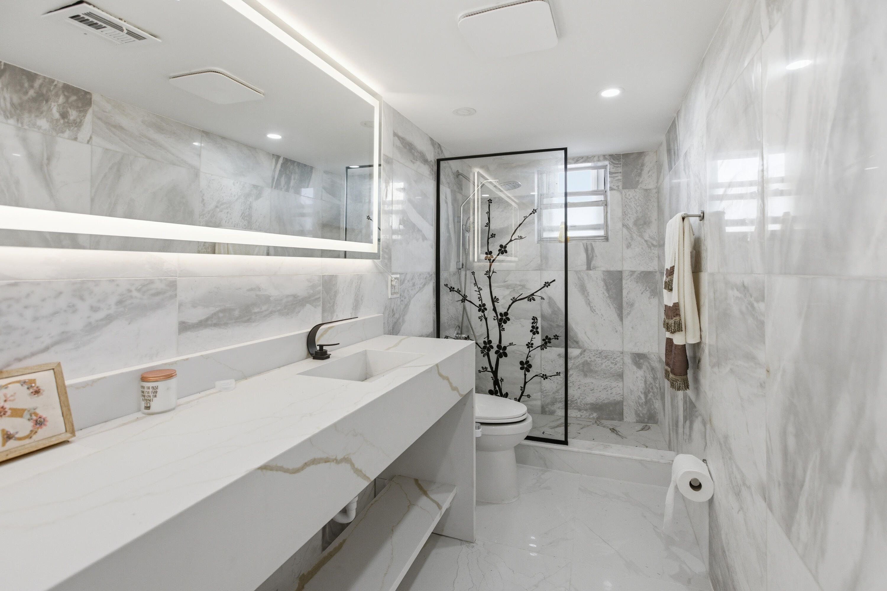 2101 S Ocean #1507, Hollywood FL 33019