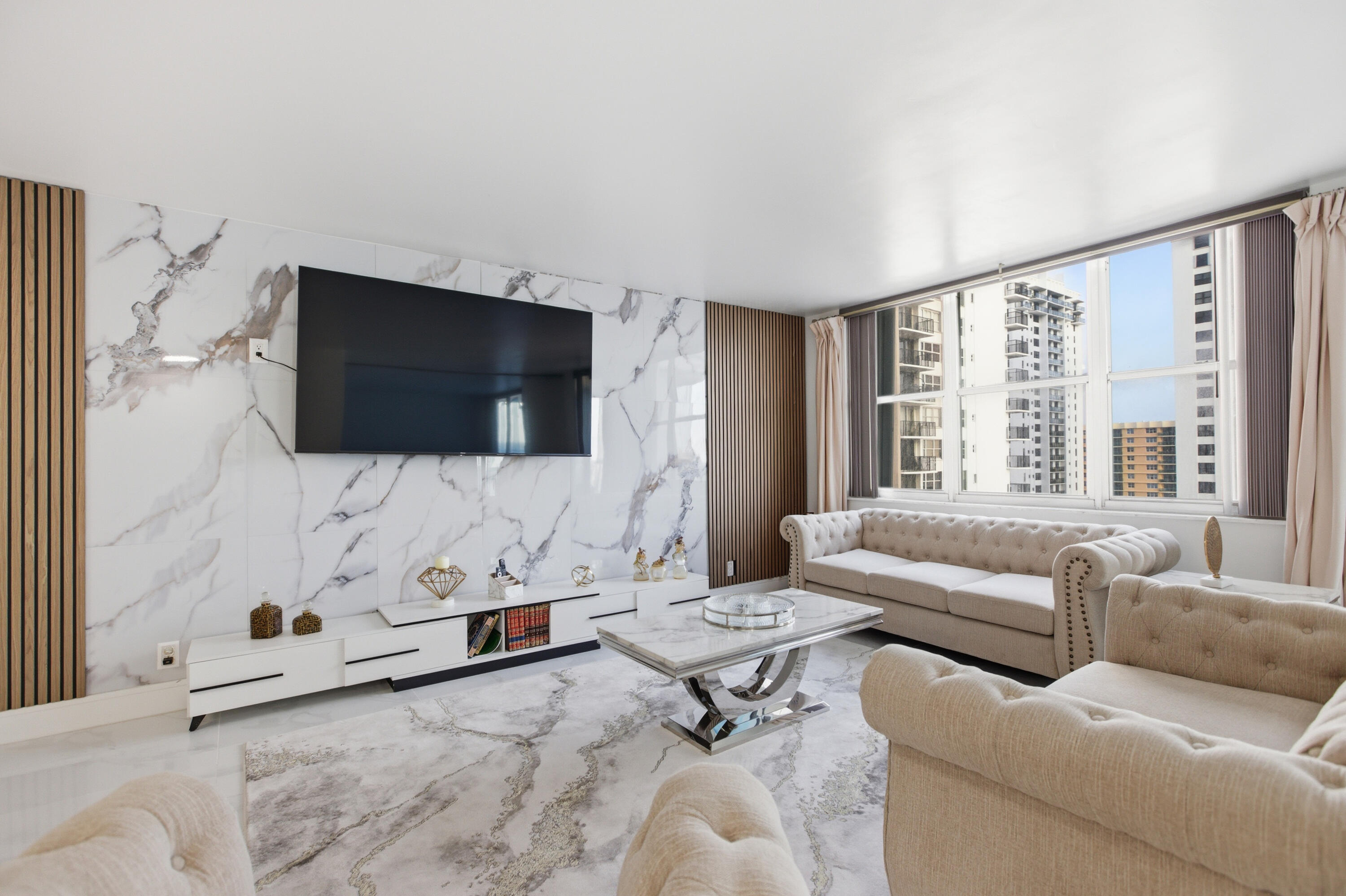 2101 S Ocean #1507, Hollywood FL 33019