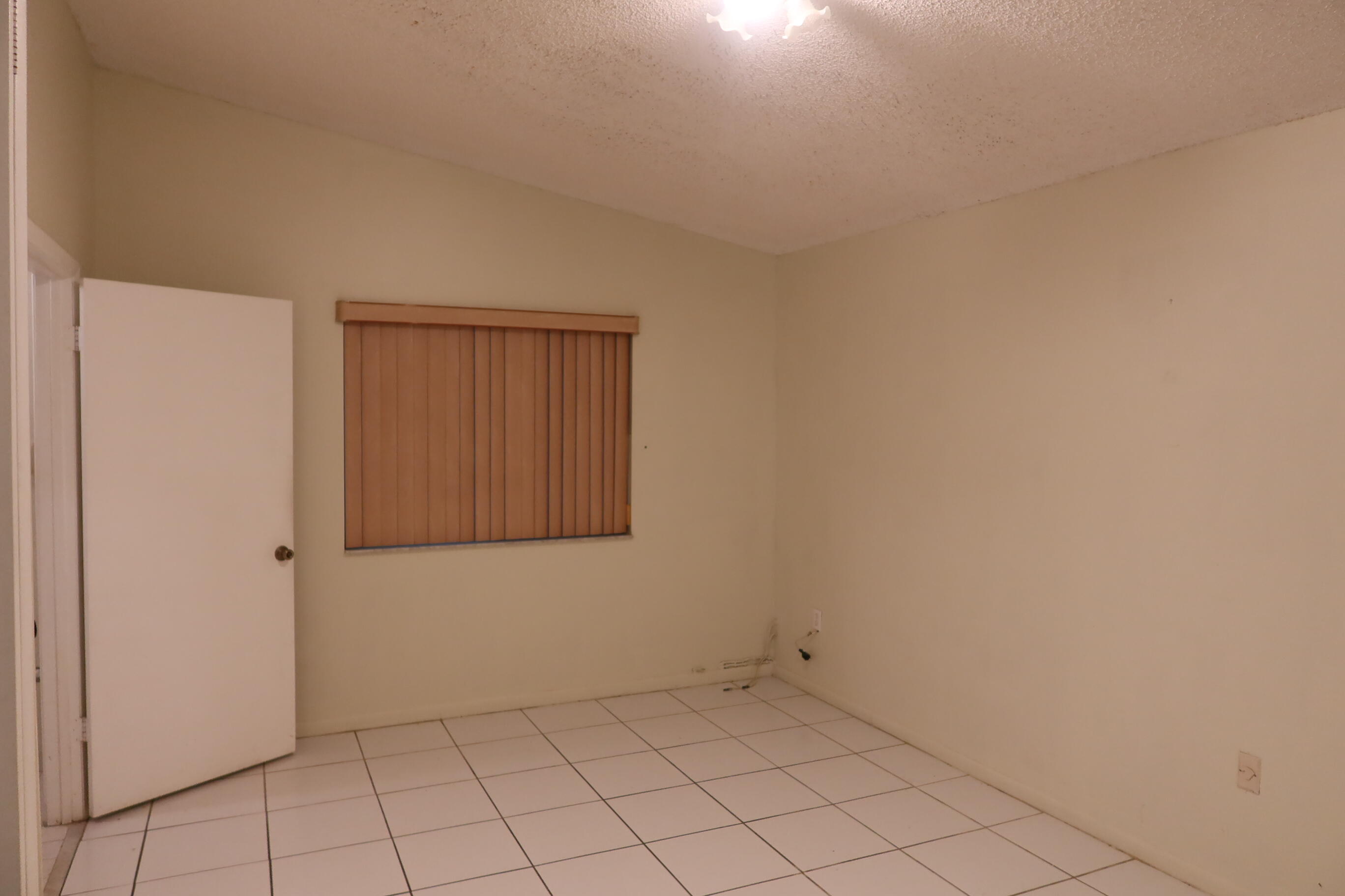7001 W 35th #273, Hialeah FL 33018