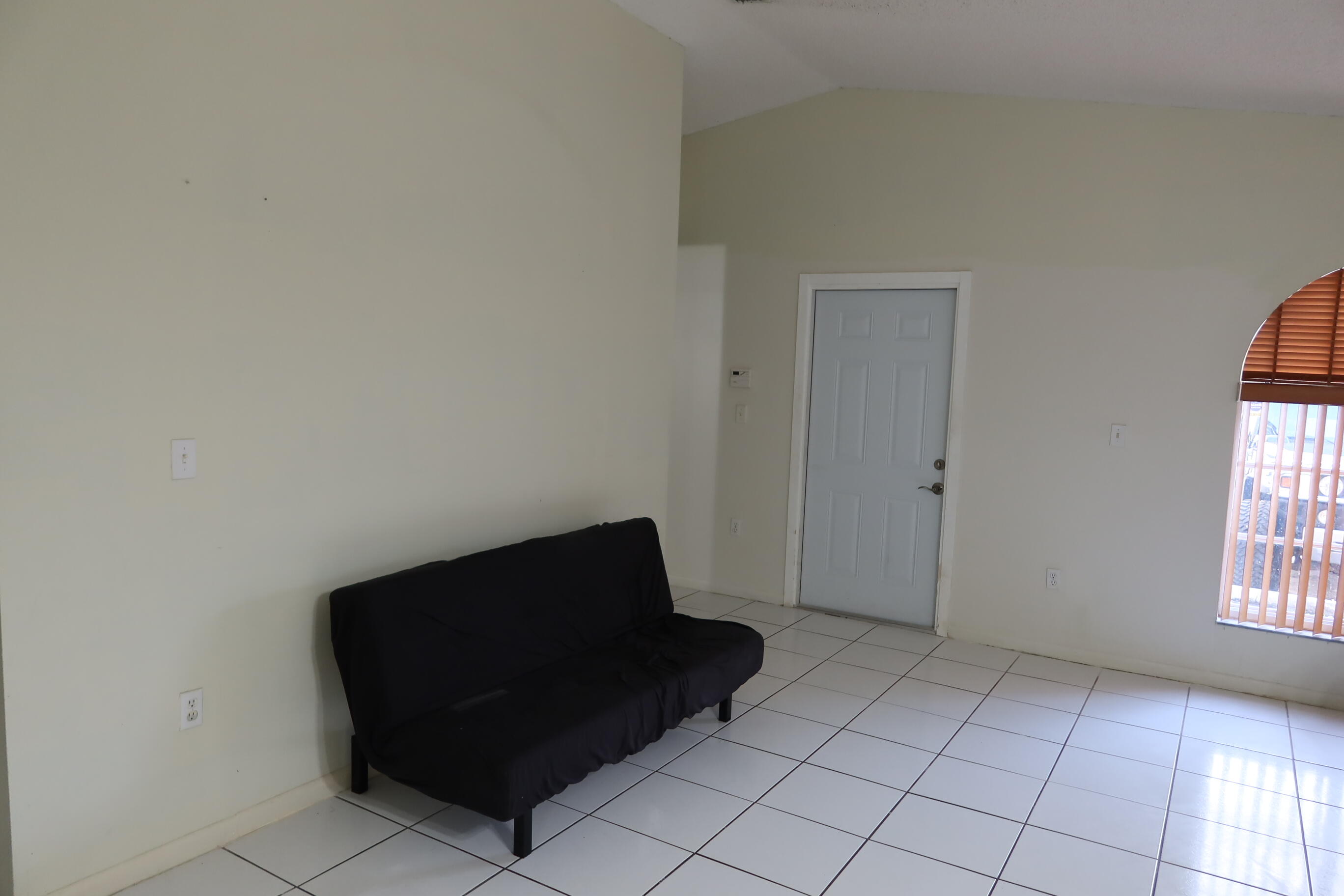 7001 W 35th #273, Hialeah FL 33018