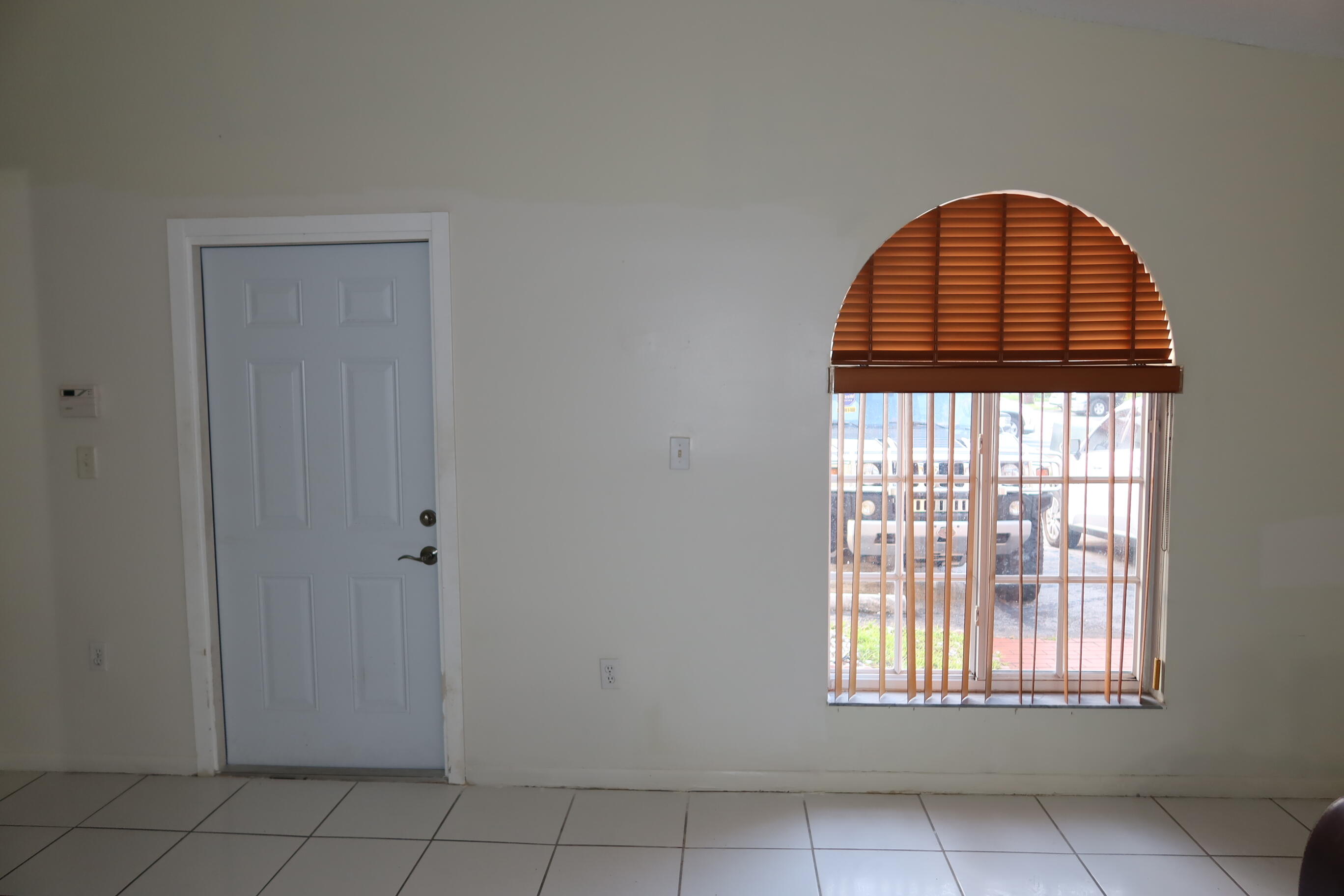 7001 W 35th #273, Hialeah FL 33018